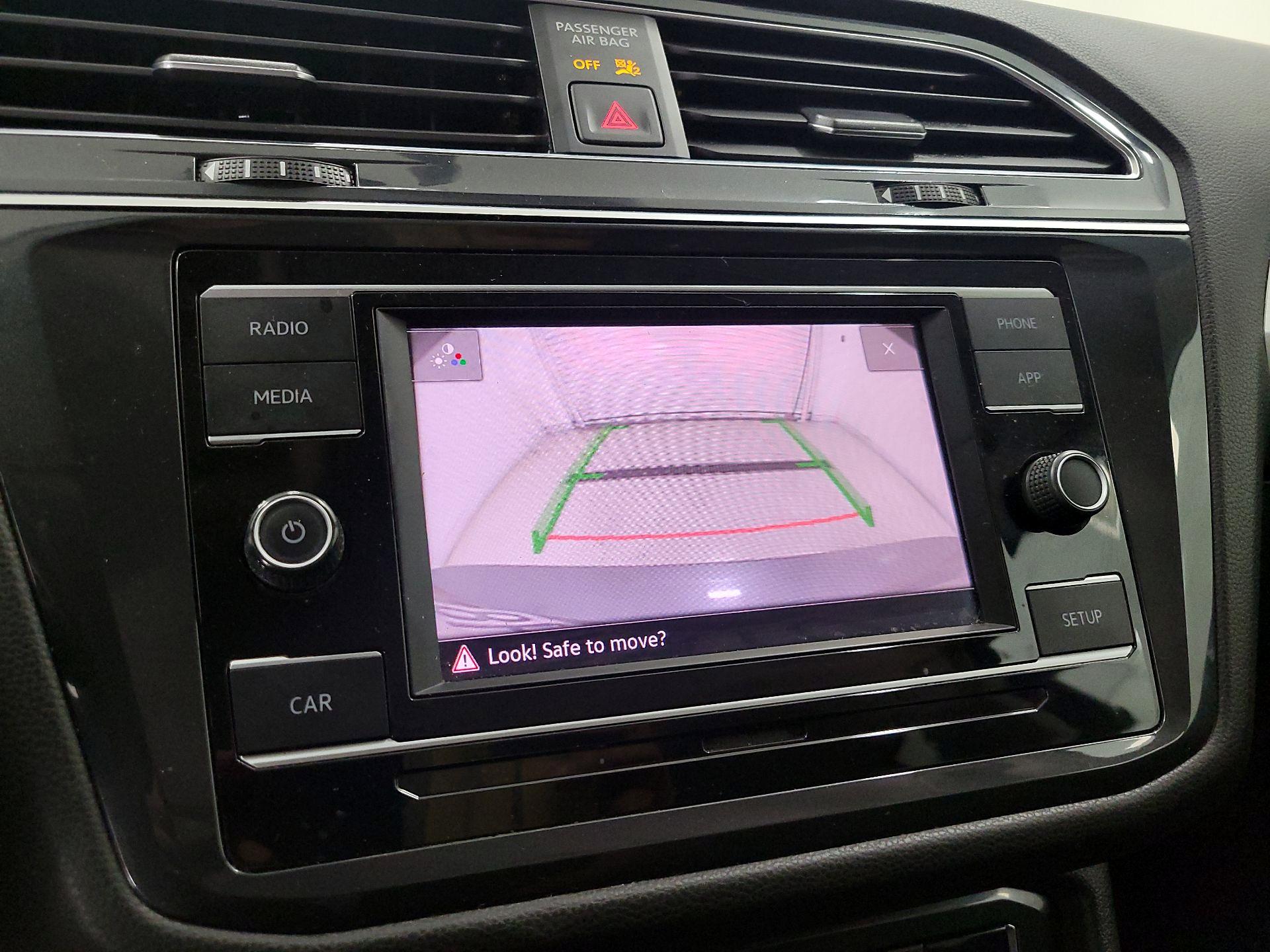 Thumbnail: 2019 Volkswagen Tiguan - 14