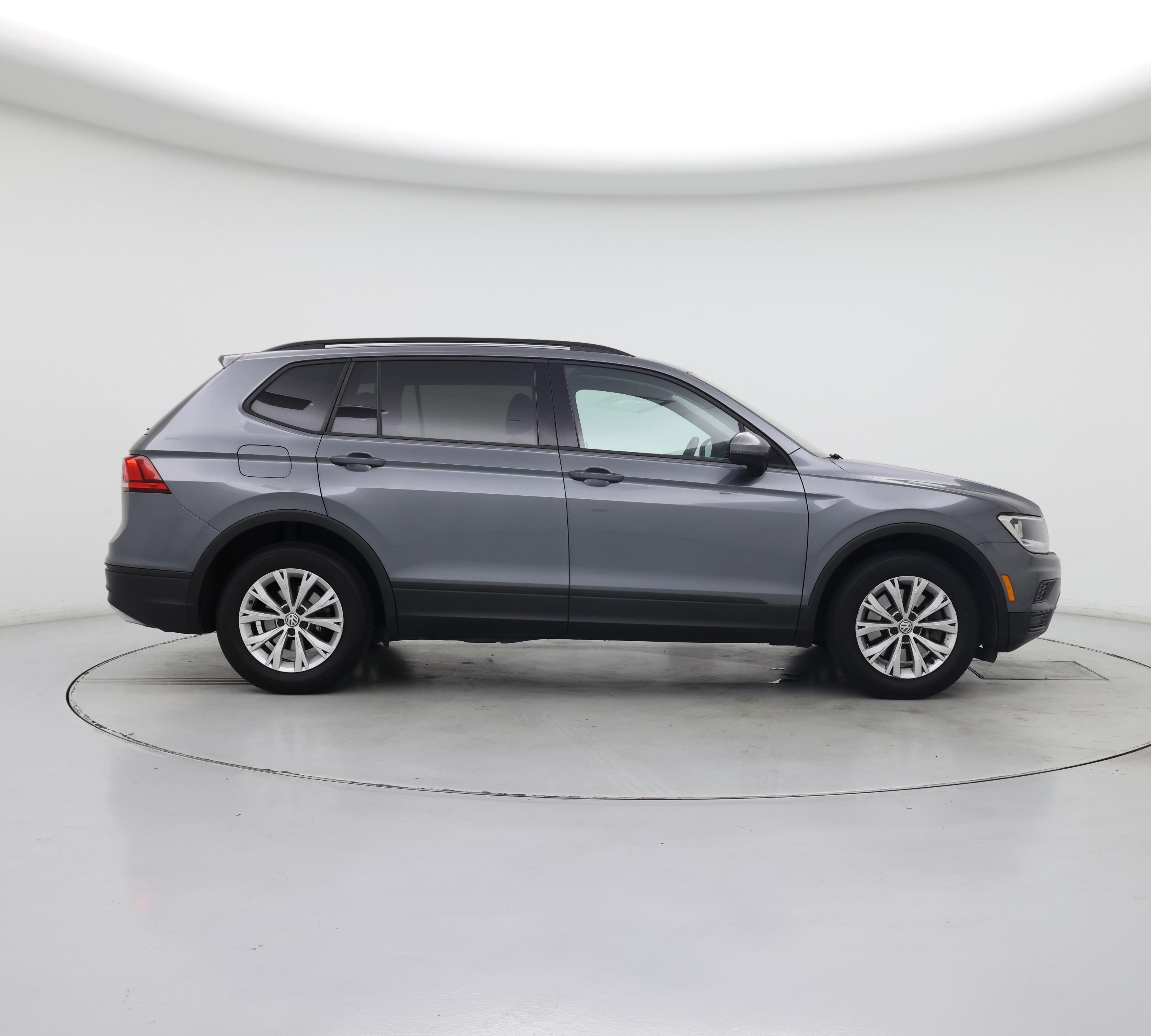 Thumbnail: 2019 Volkswagen Tiguan - 7