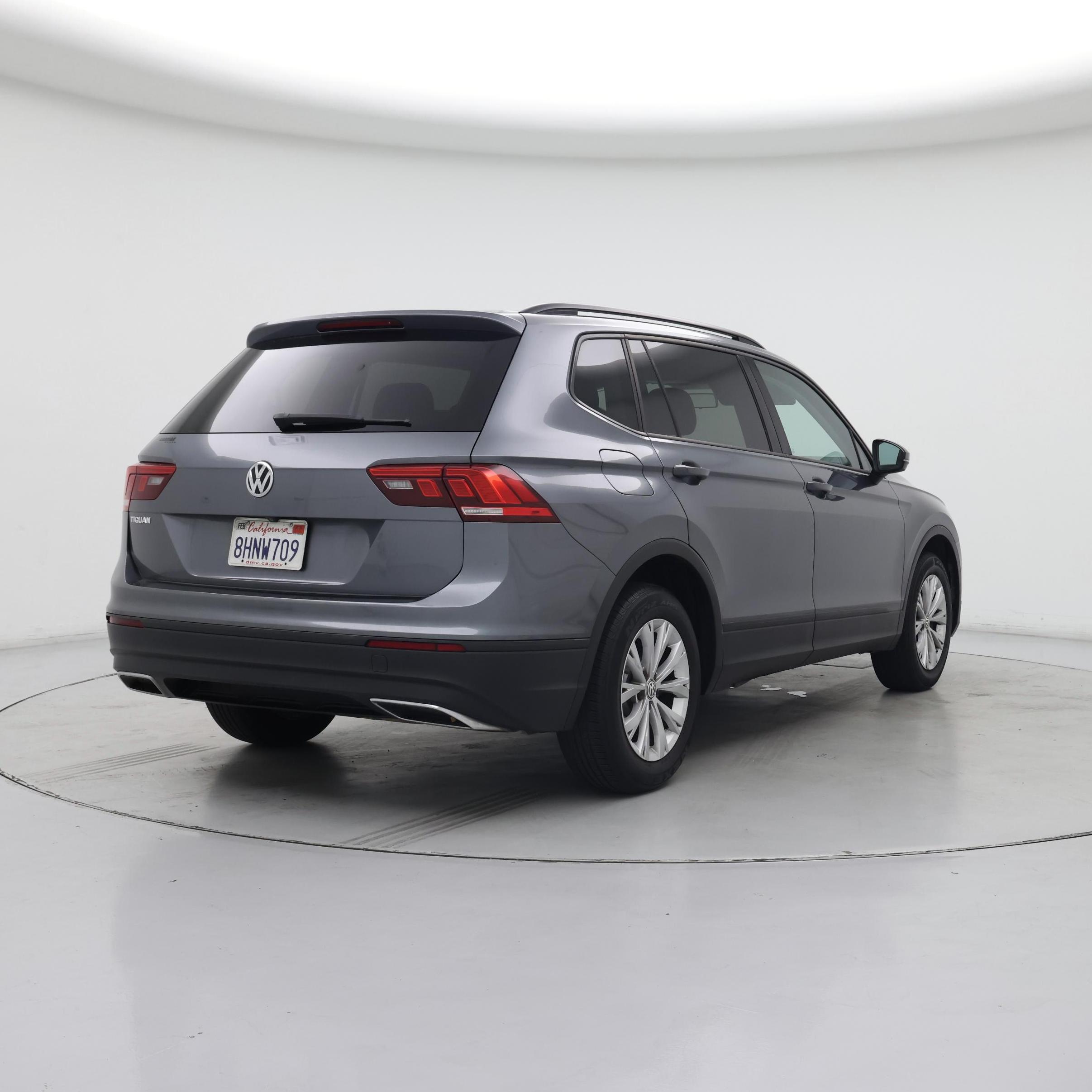 Thumbnail: 2019 Volkswagen Tiguan - 8