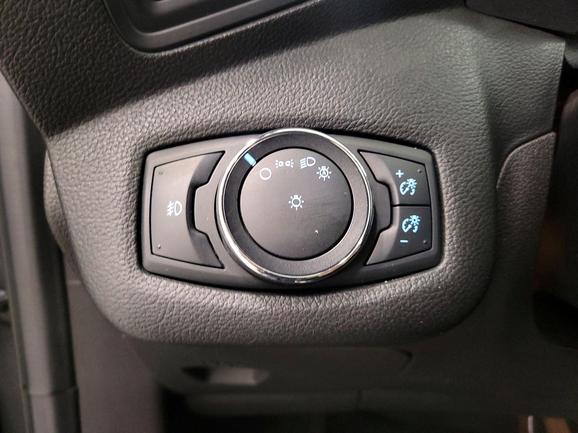 Thumbnail: 2014 Ford Escape - 13