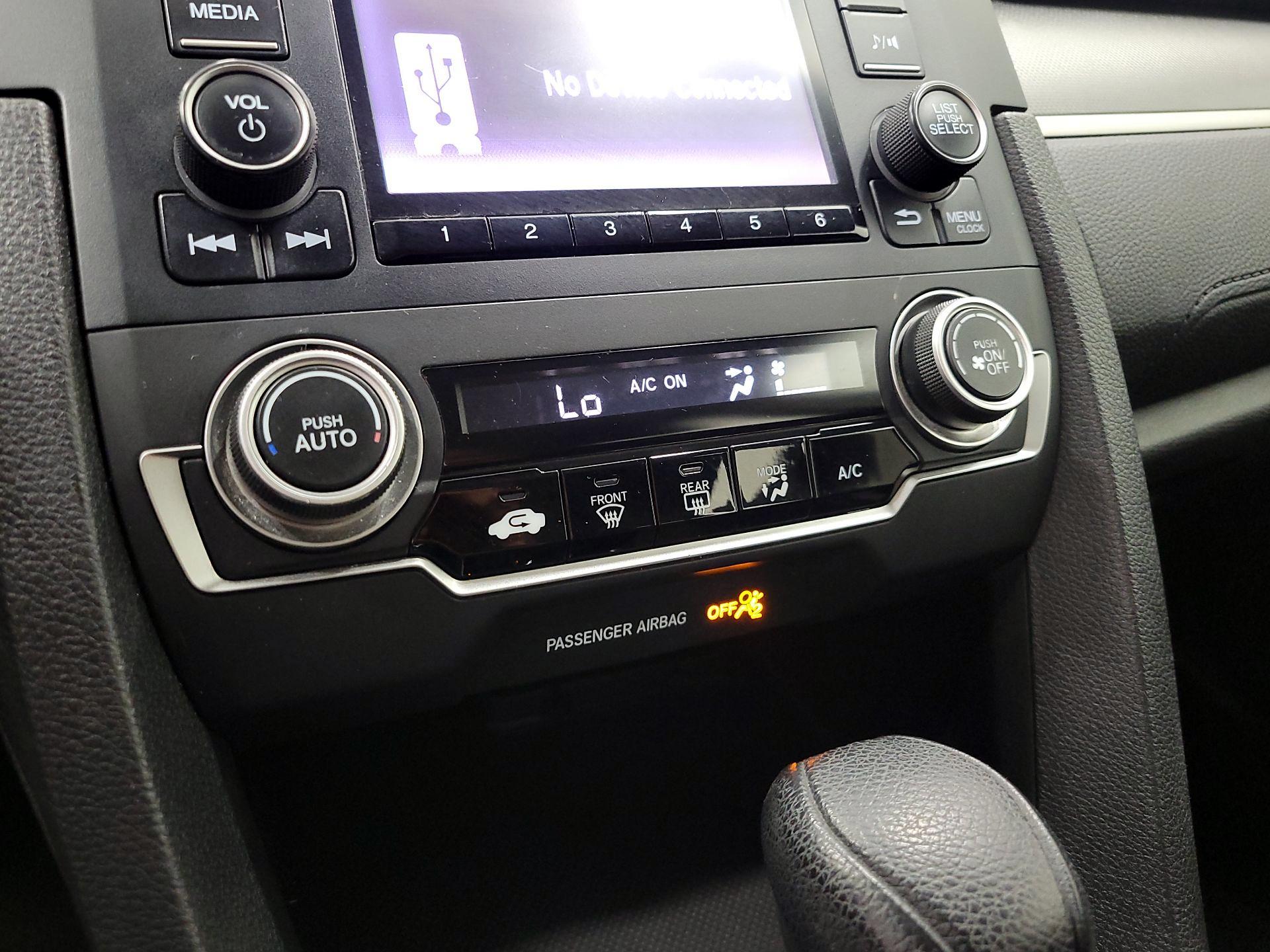 Thumbnail: 2016 Honda Civic - 16