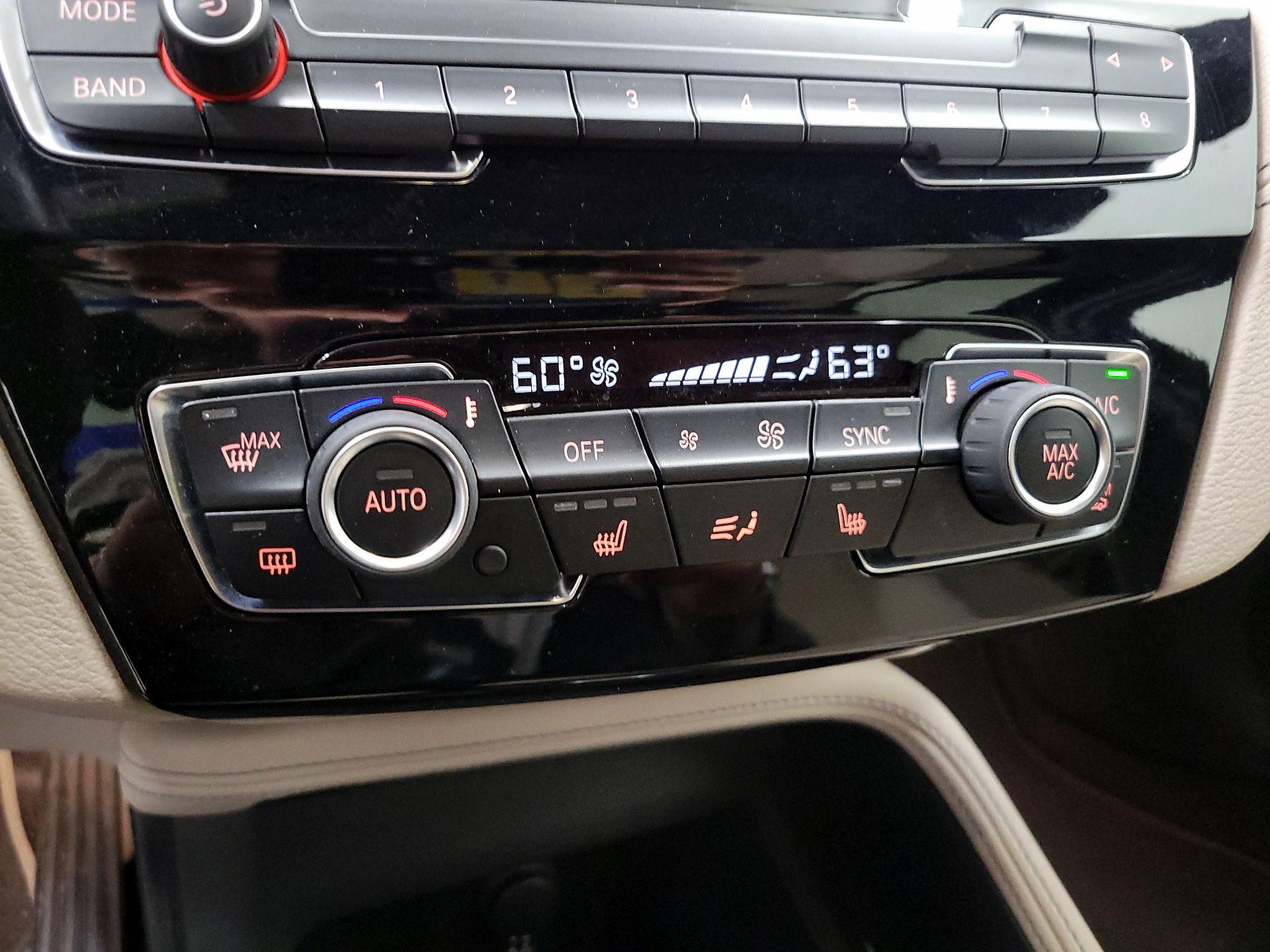 Thumbnail: 2021 BMW X1 - 17