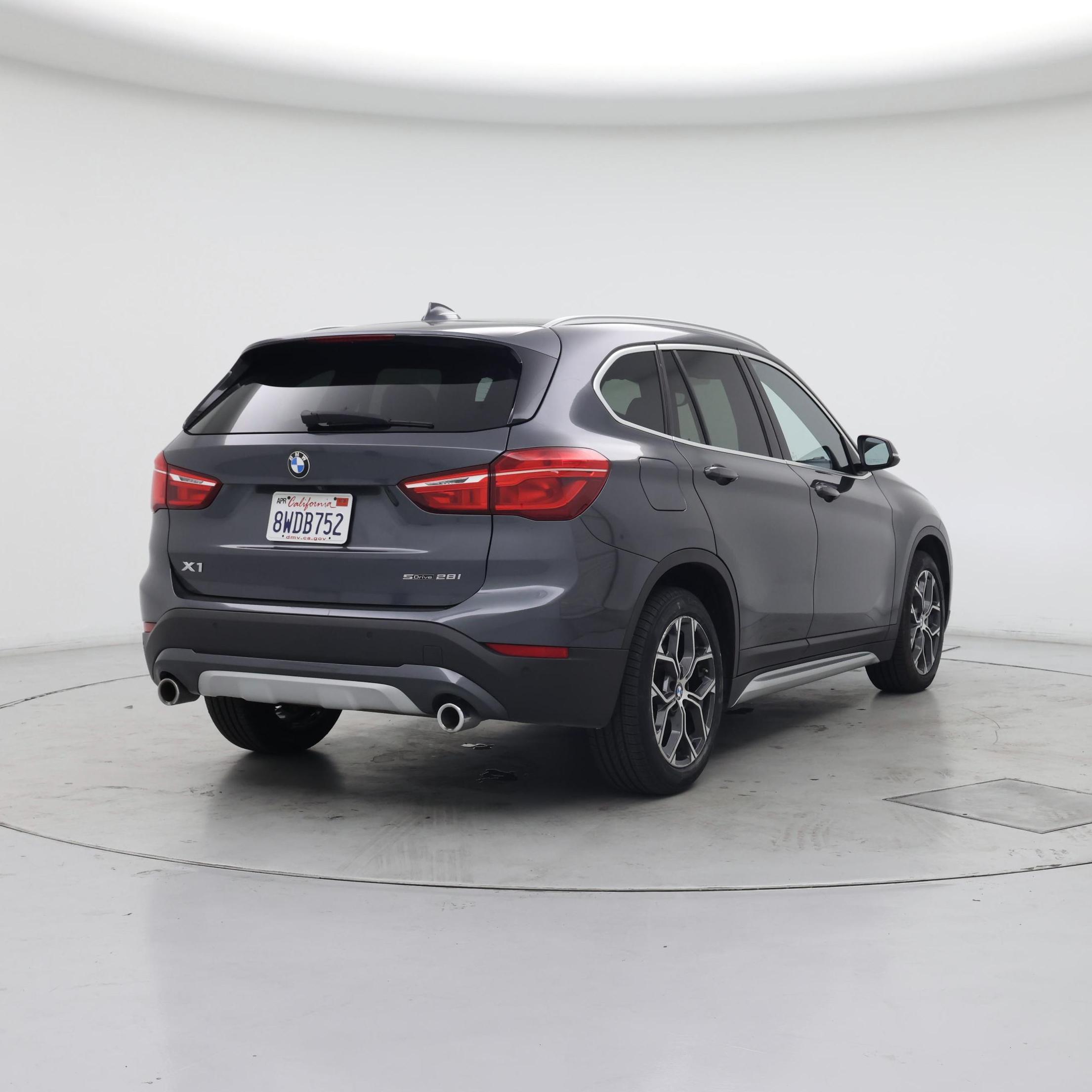 Thumbnail: 2021 BMW X1 - 8