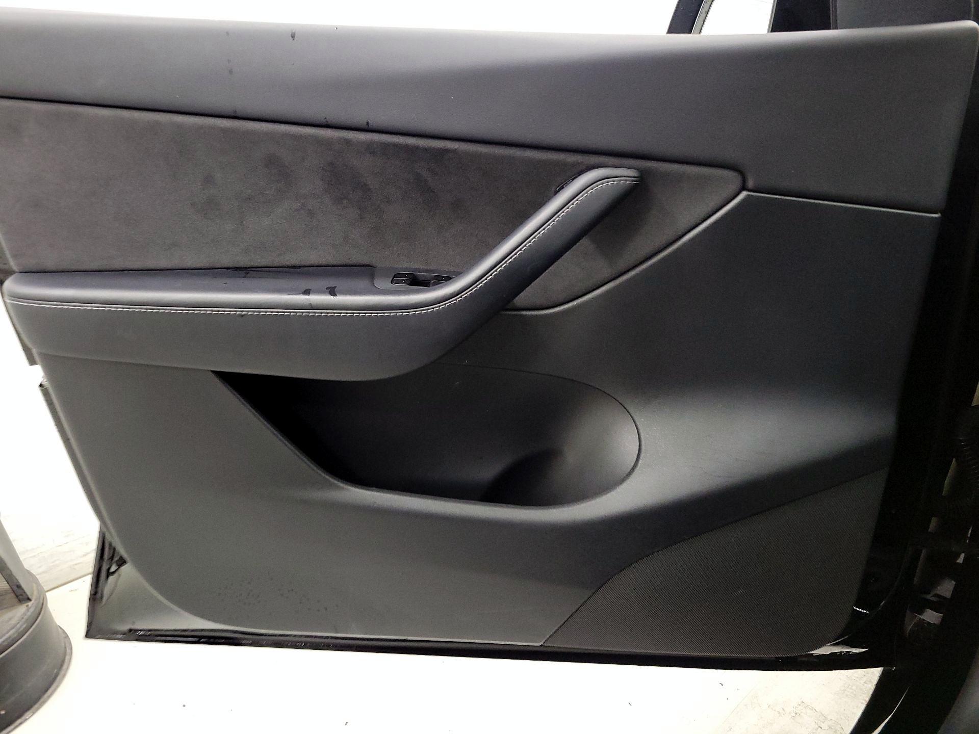 Thumbnail: 2021 Tesla Model Y - 12