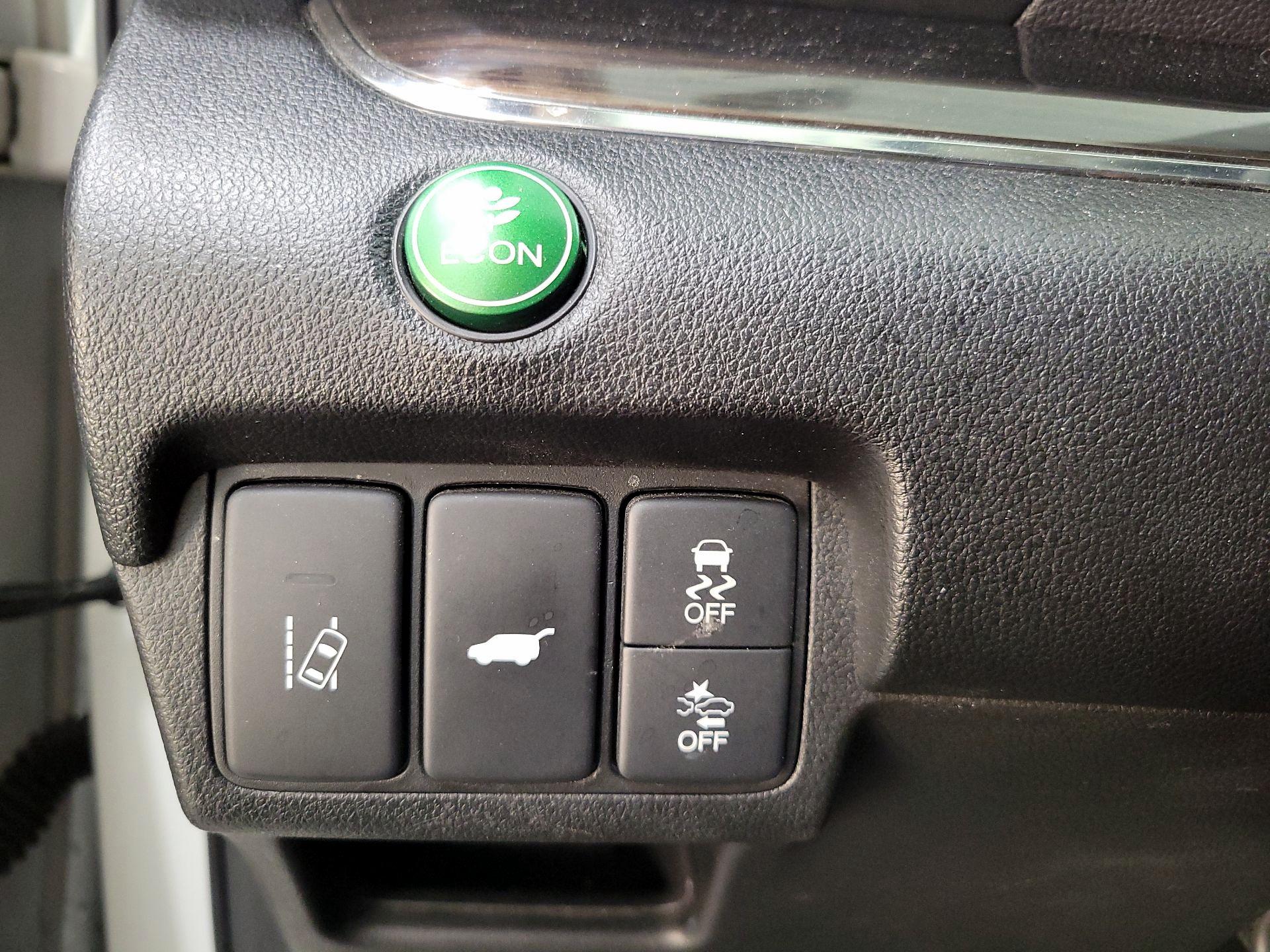 Thumbnail: 2015 Honda CR-V - 13