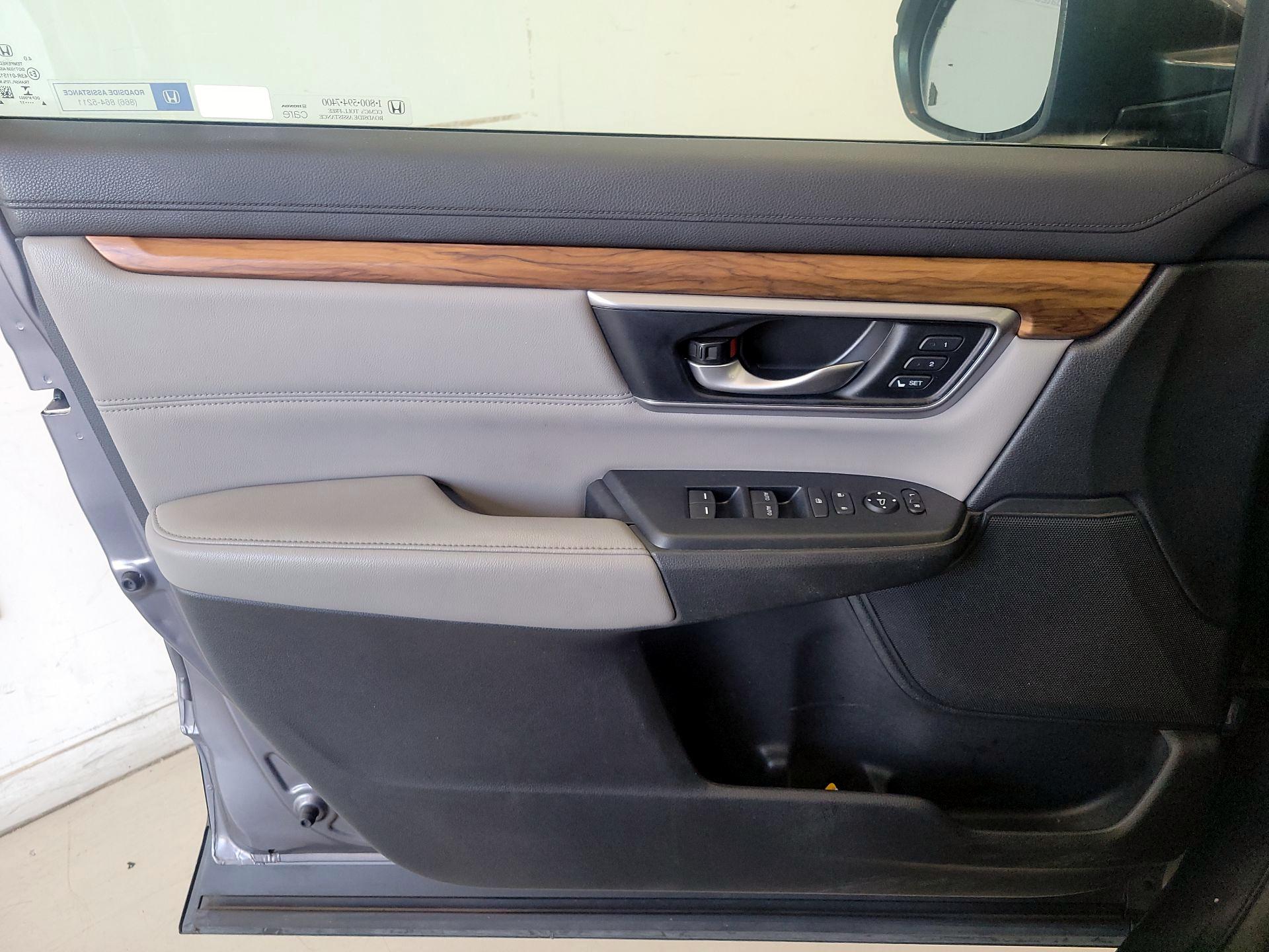Thumbnail: 2017 Honda CR-V - 12