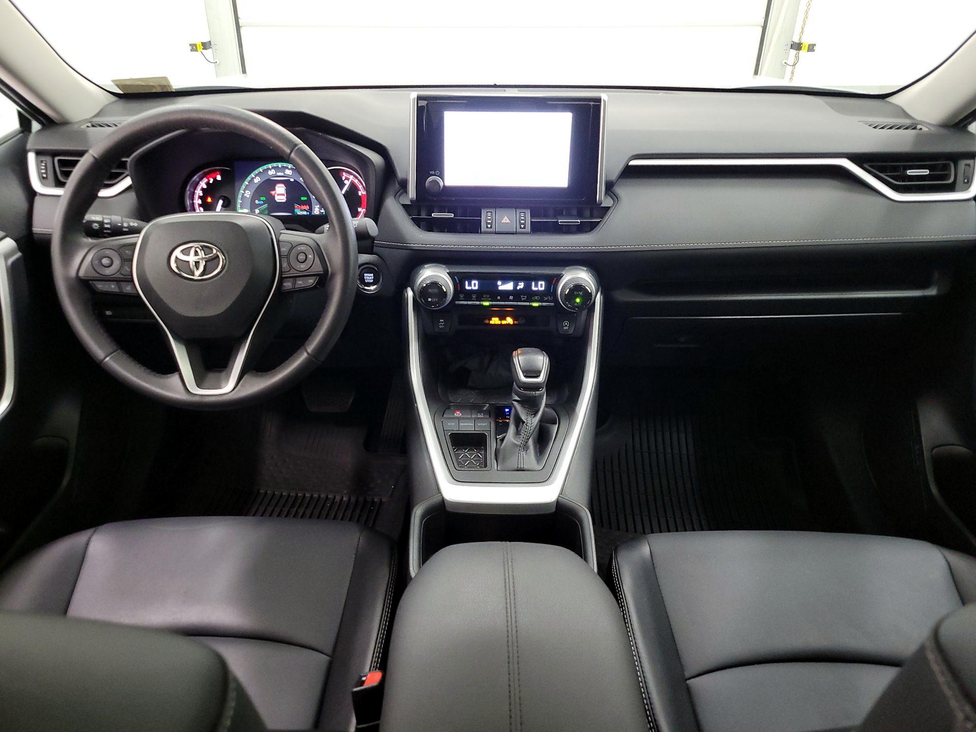 Thumbnail: 2023 Toyota RAV4 - 9