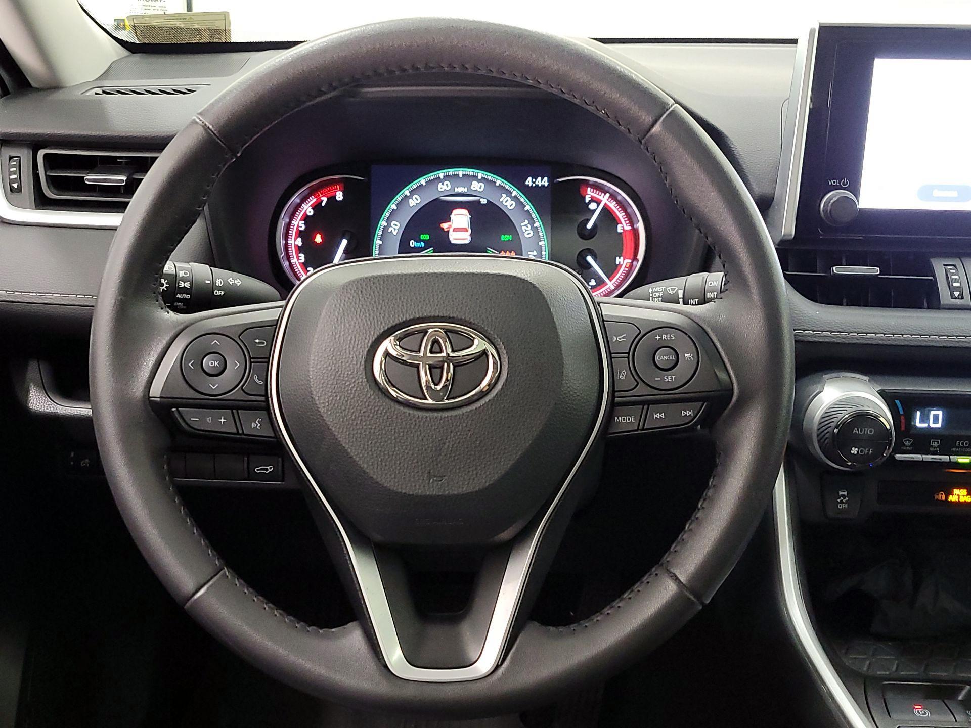 Thumbnail: 2023 Toyota RAV4 - 10