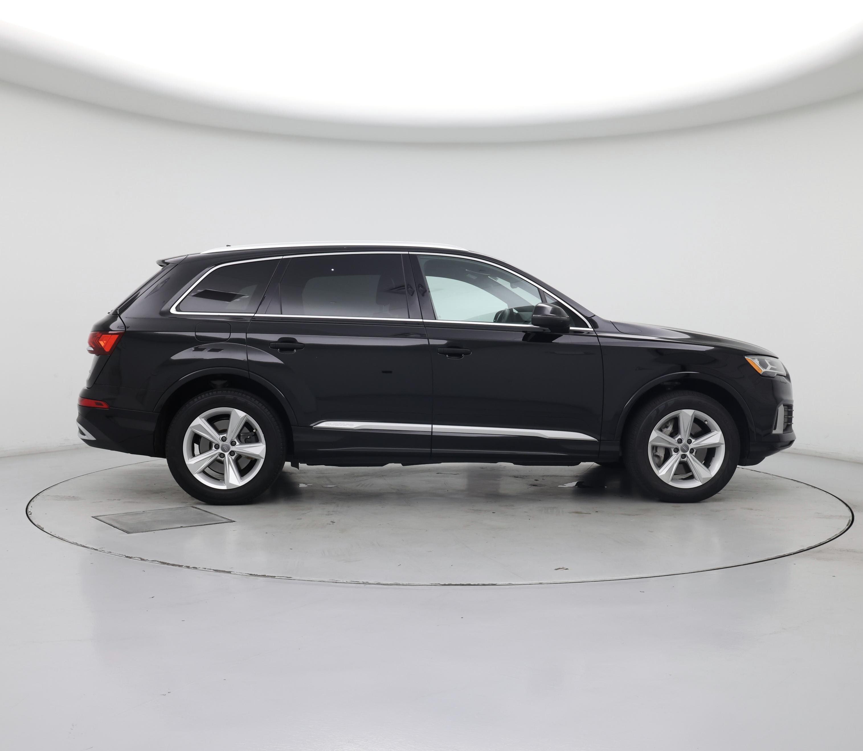 Thumbnail: 2020 Audi Q7 - 7
