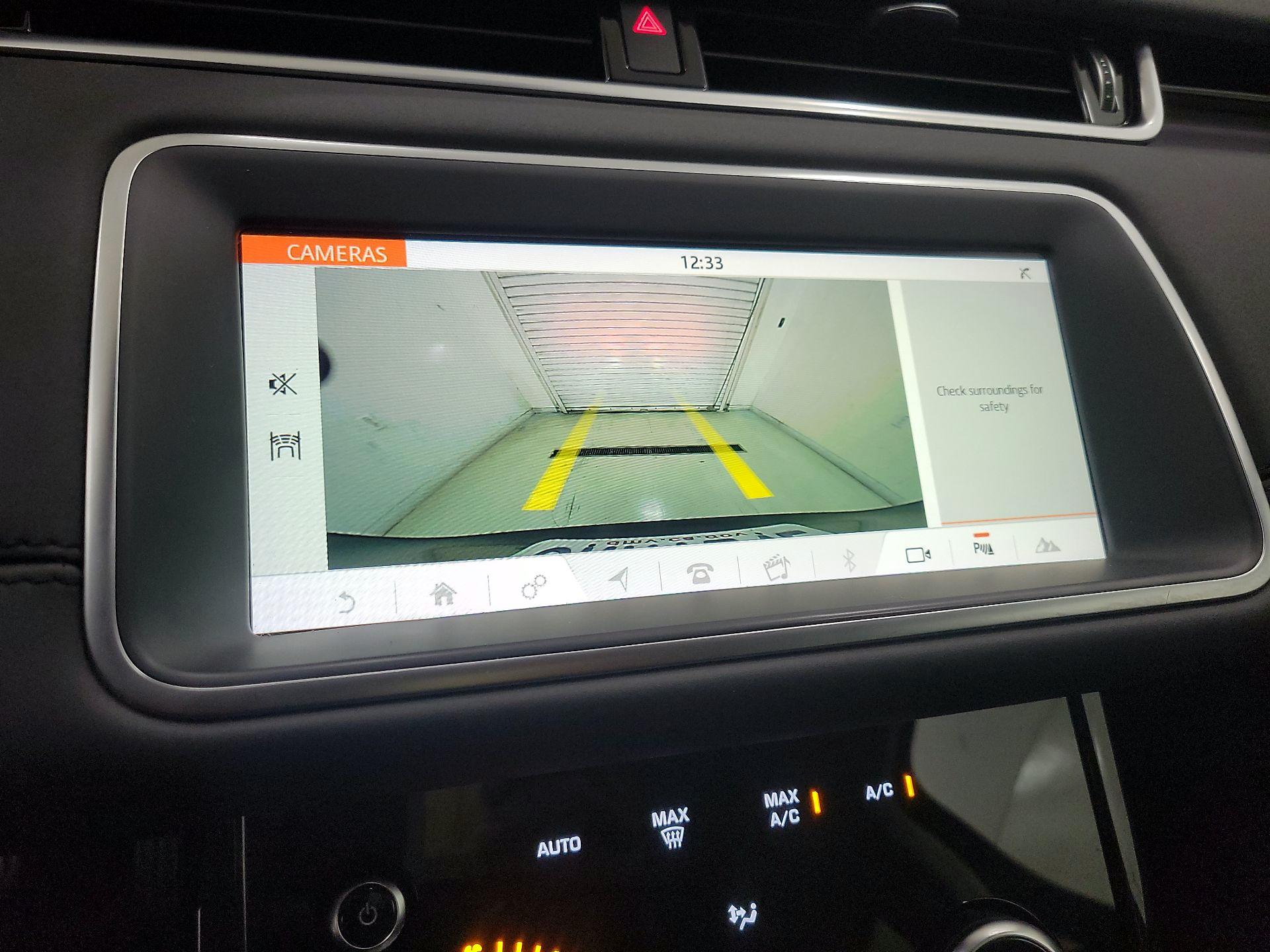 Thumbnail: 2020 Land Rover Range Rover Evoque - 15