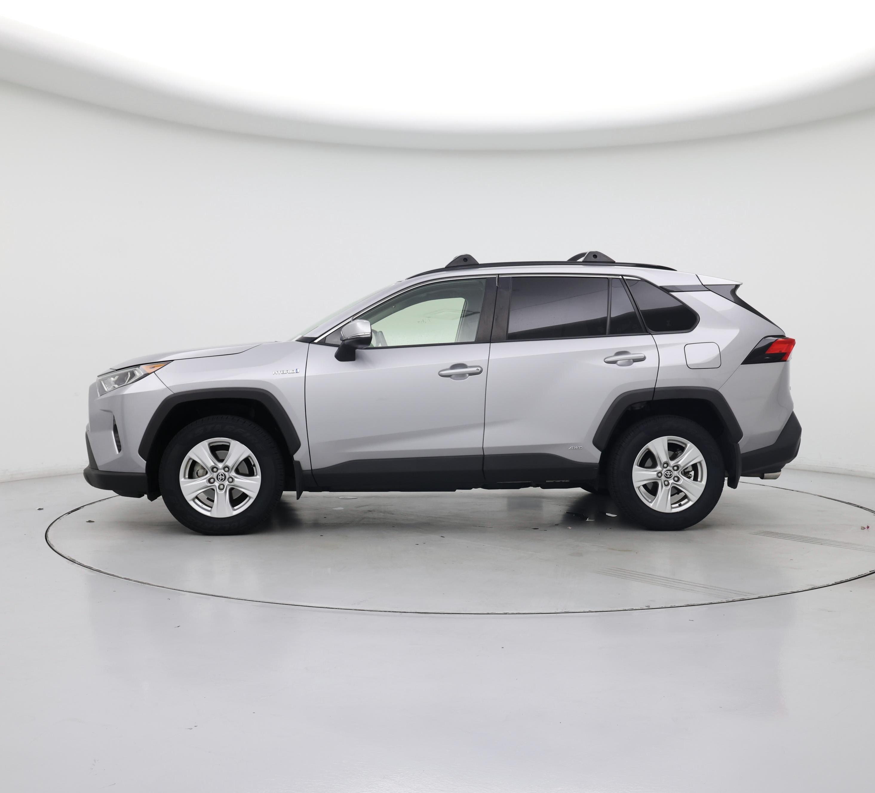 Thumbnail: 2020 Toyota RAV4 - 3