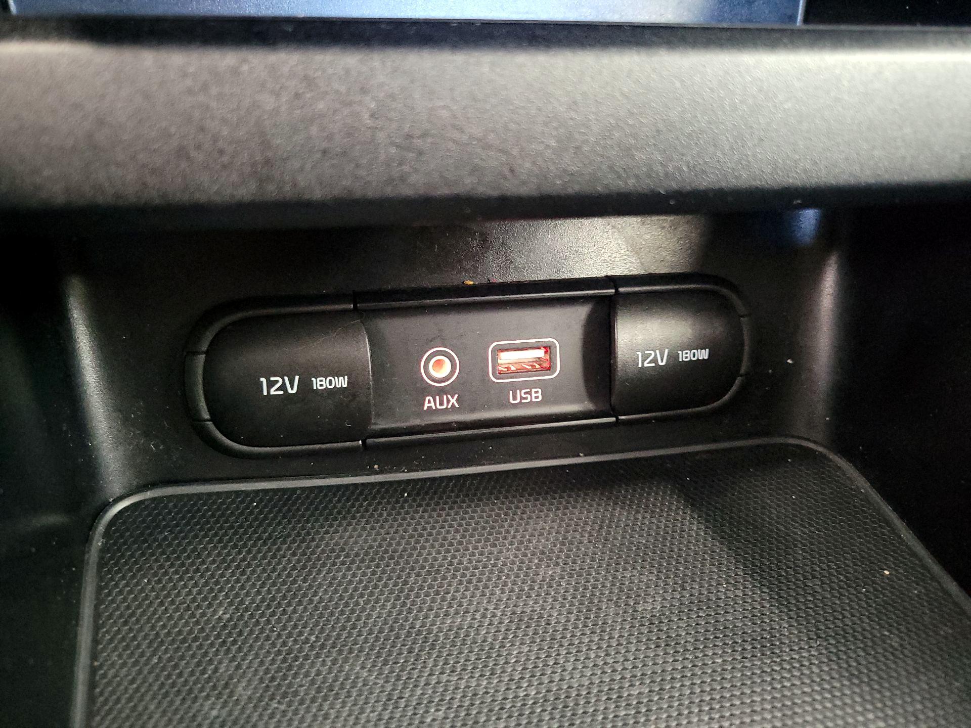 Thumbnail: 2021 Kia Forte - 18