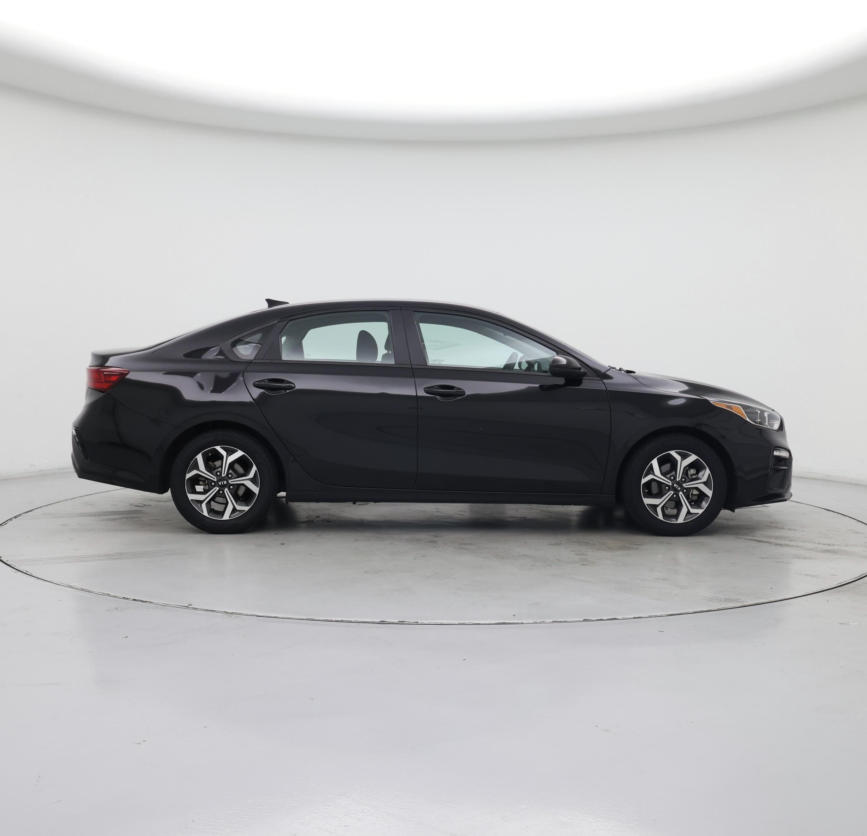 Thumbnail: 2021 Kia Forte - 7