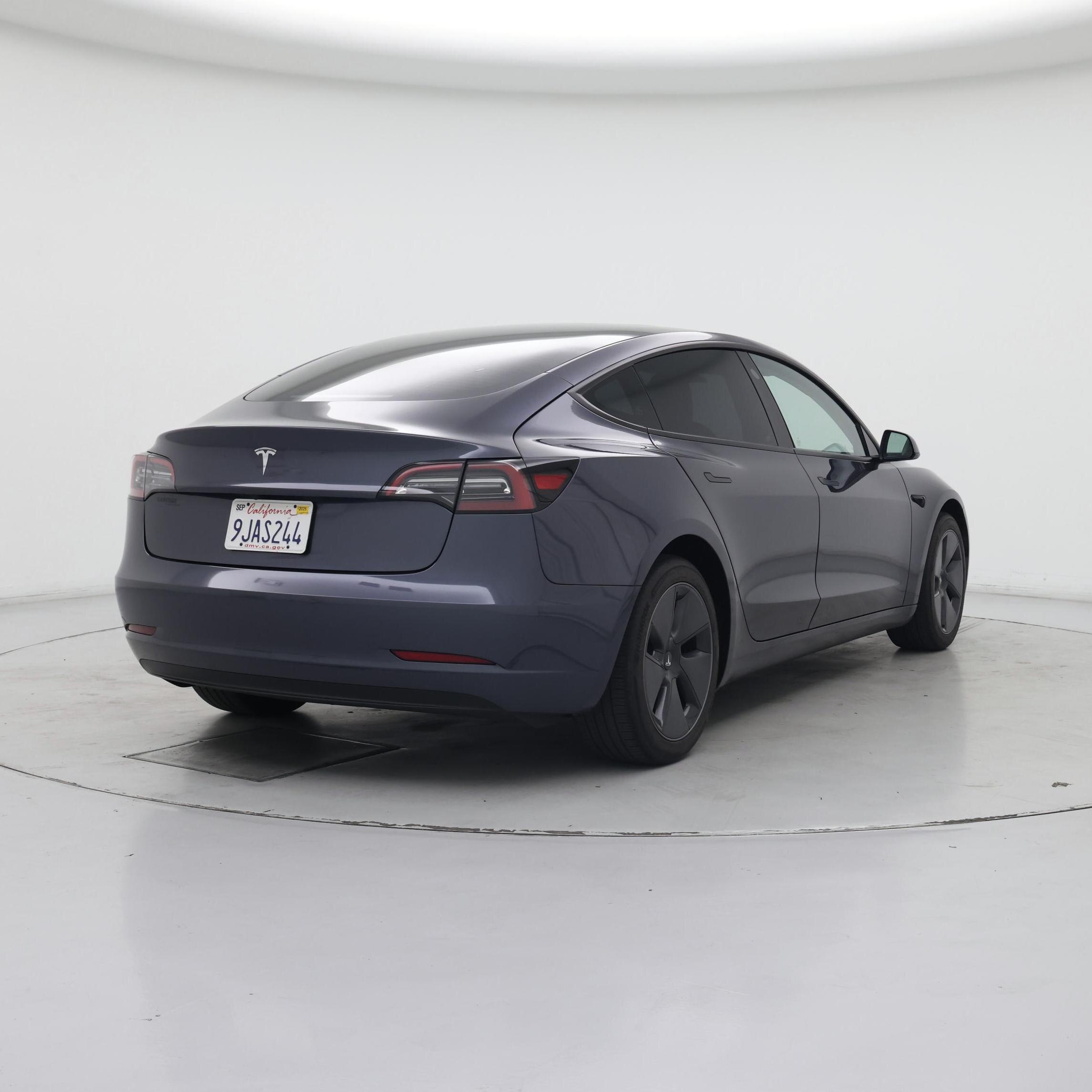 Thumbnail: 2023 Tesla Model 3 - 8