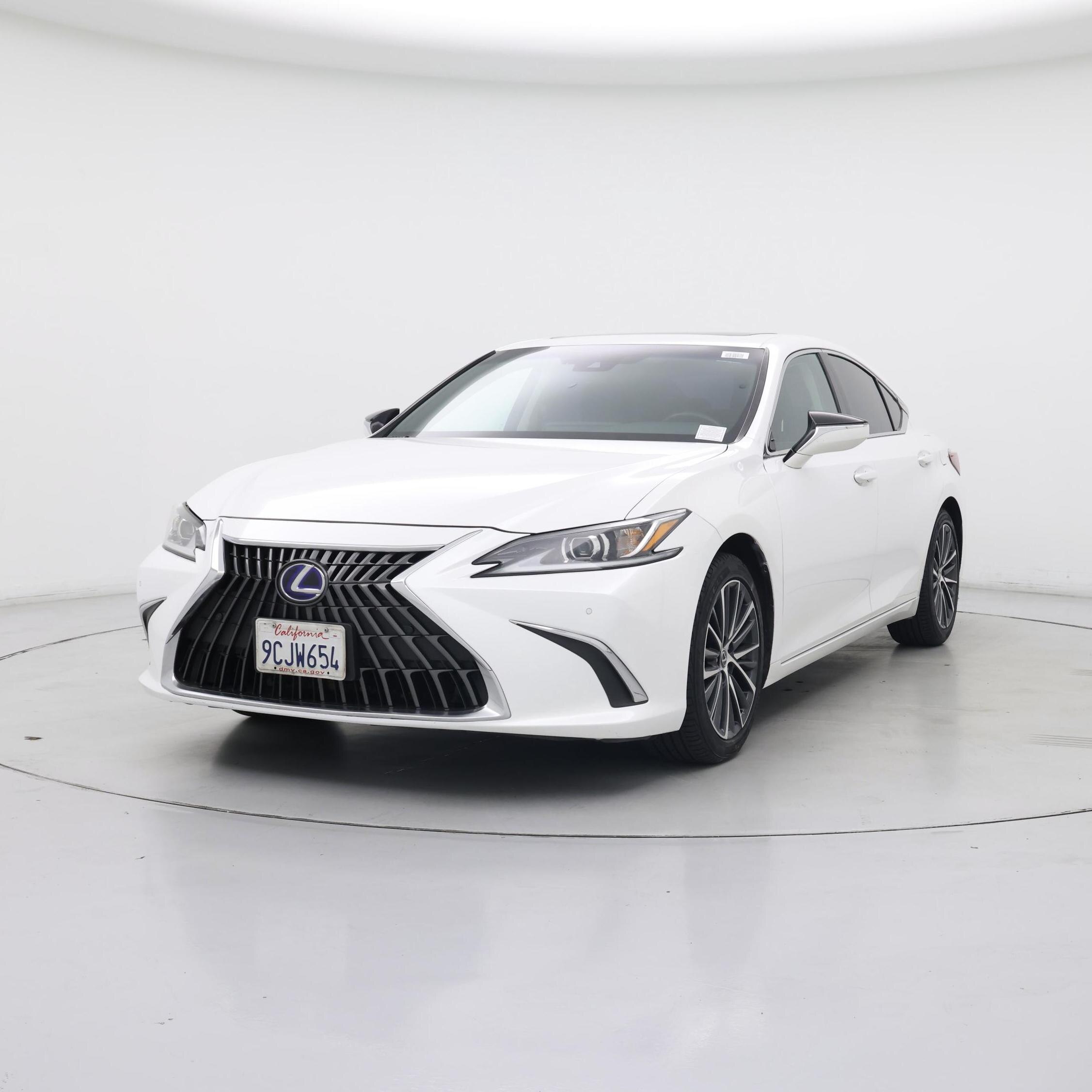 Thumbnail: 2022 Lexus ES - 4