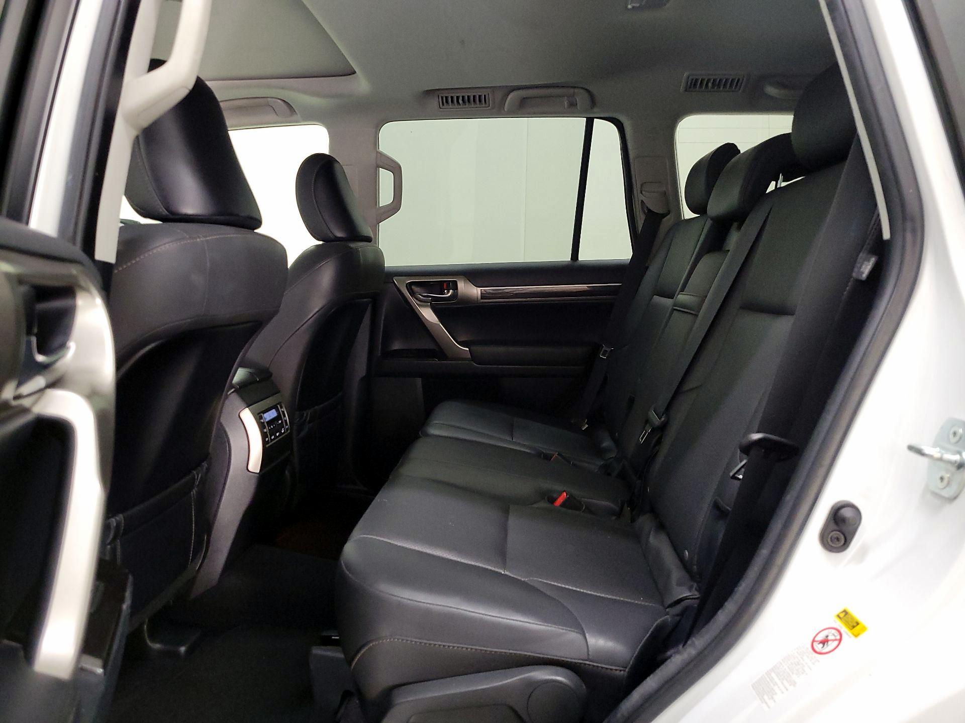 Thumbnail: 2016 Lexus GX - 20