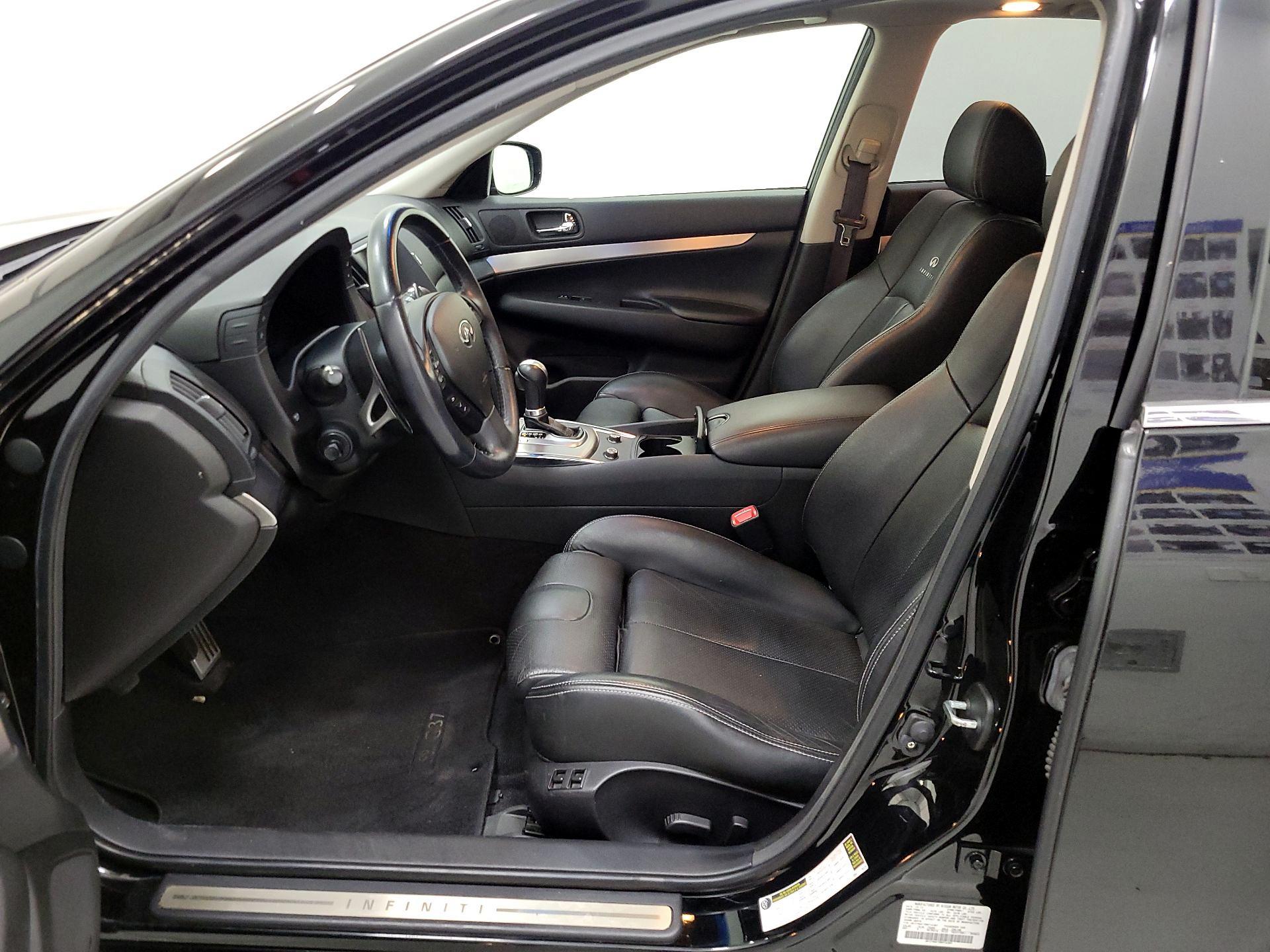 Thumbnail: 2013 INFINITI G37 - 11