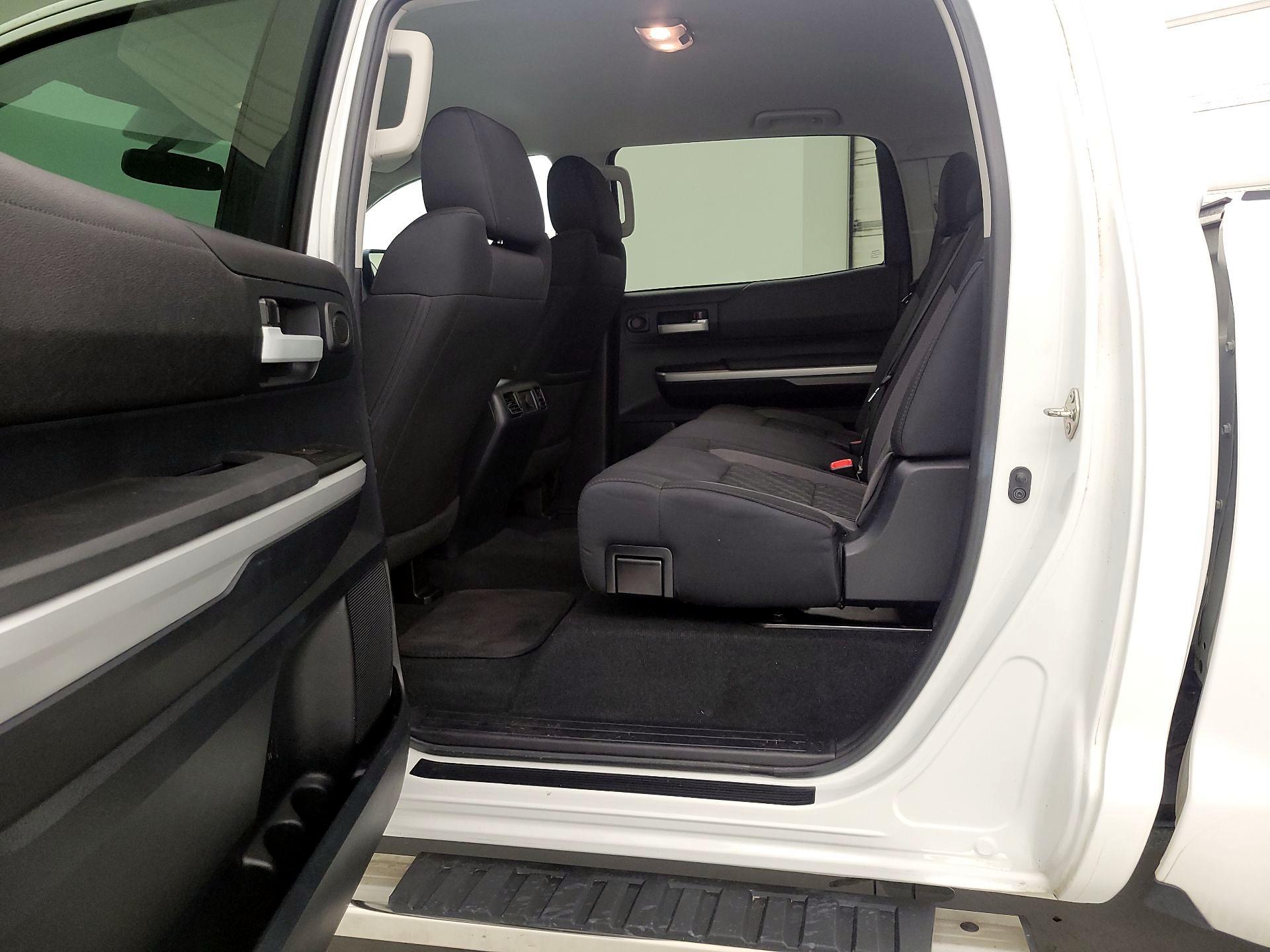 Thumbnail: 2016 Toyota Tundra - 19
