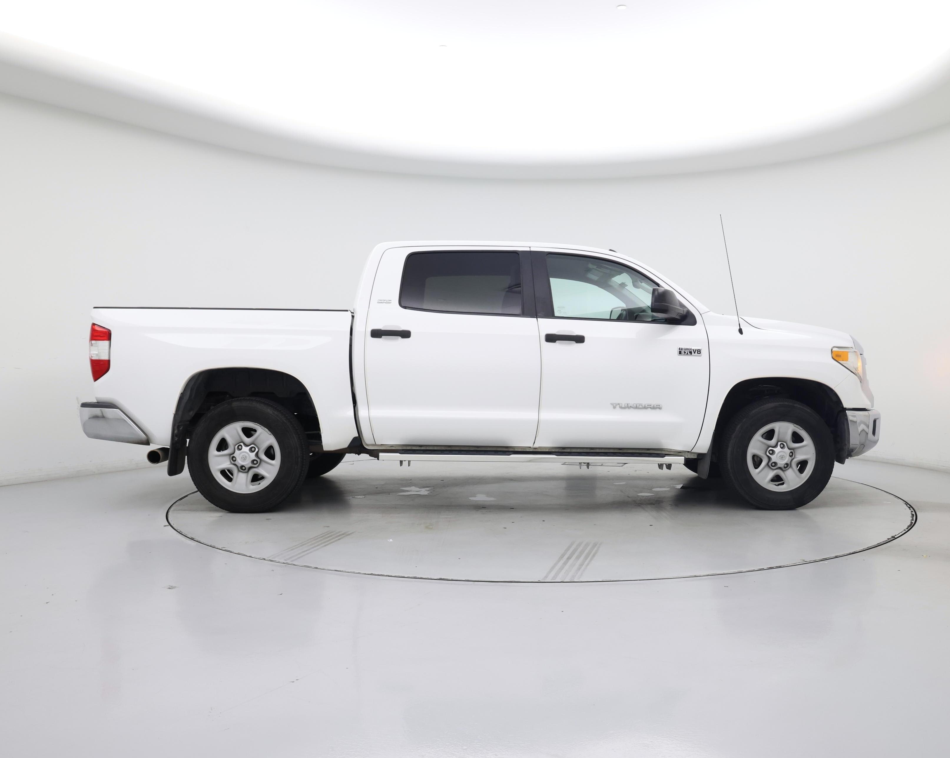 Thumbnail: 2016 Toyota Tundra - 7