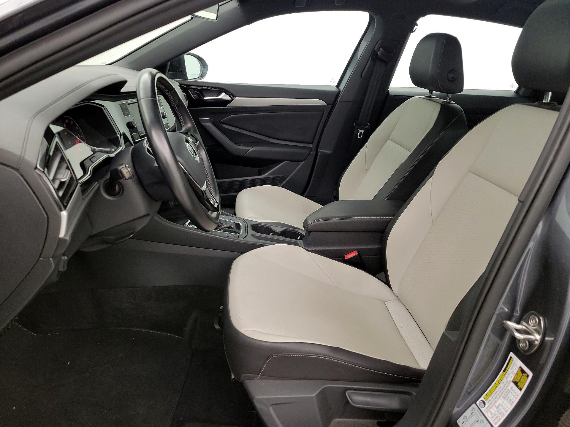 Thumbnail: 2019 Volkswagen Jetta - 11