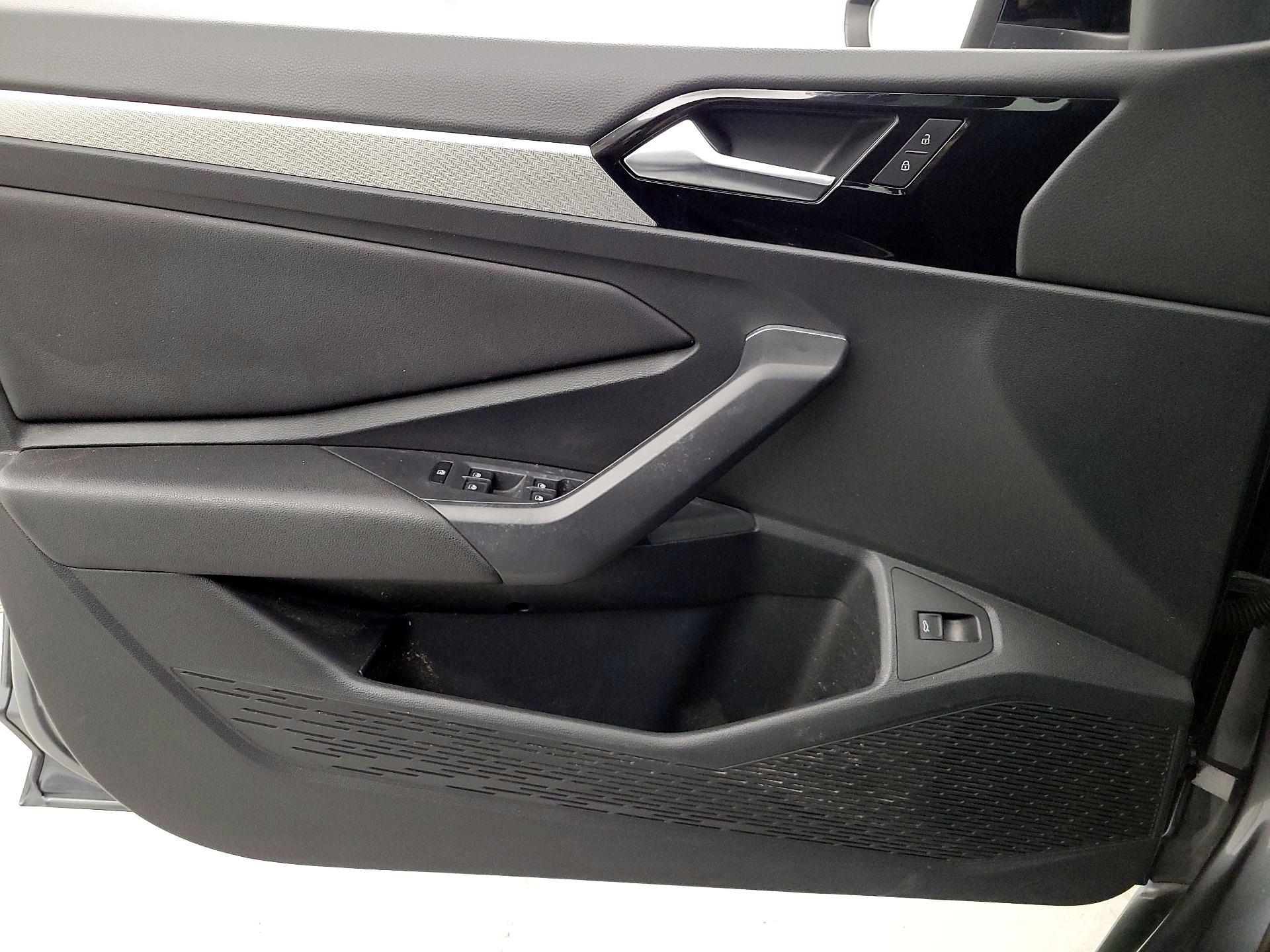 Thumbnail: 2019 Volkswagen Jetta - 12