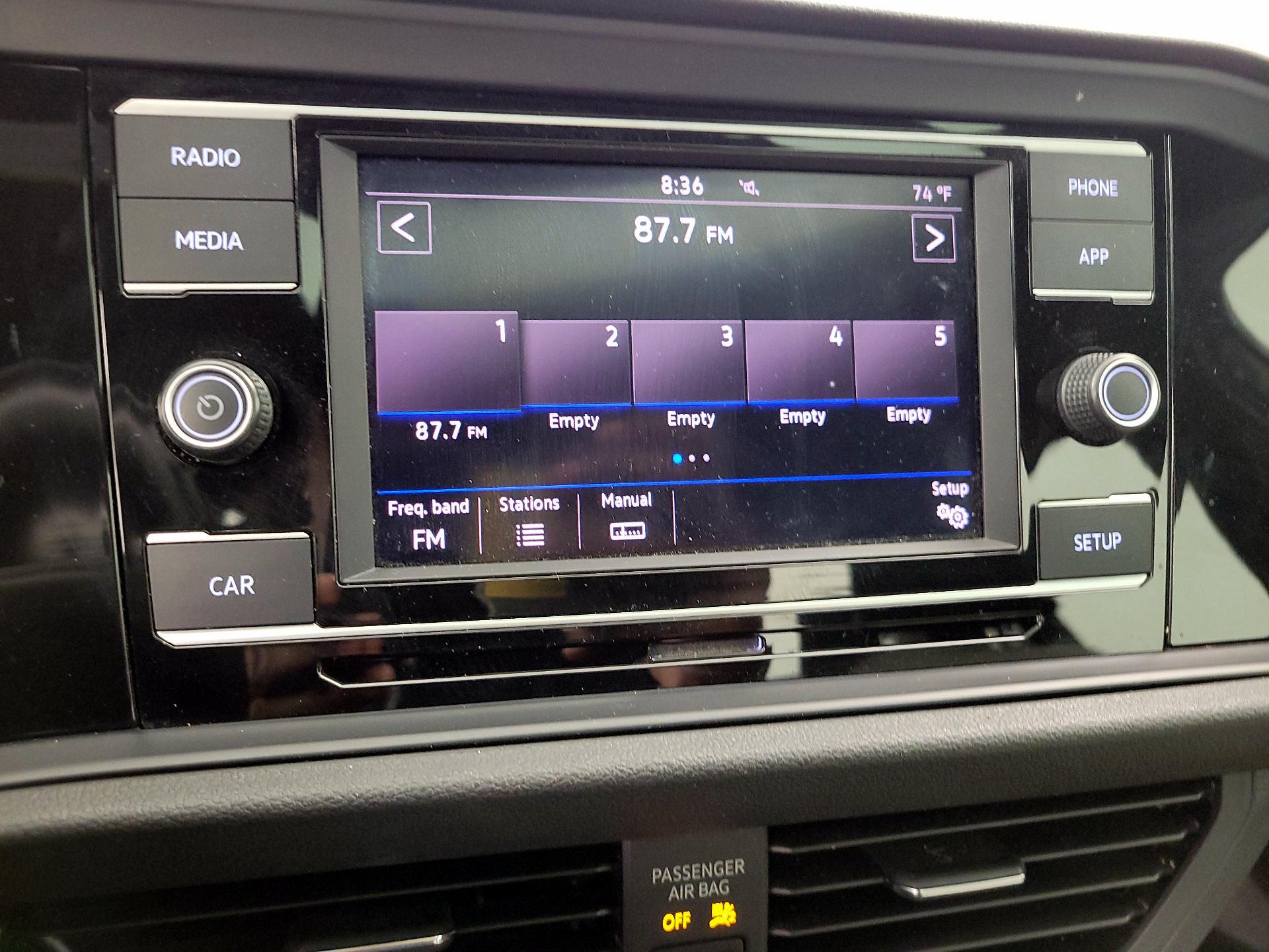 Thumbnail: 2019 Volkswagen Jetta - 15