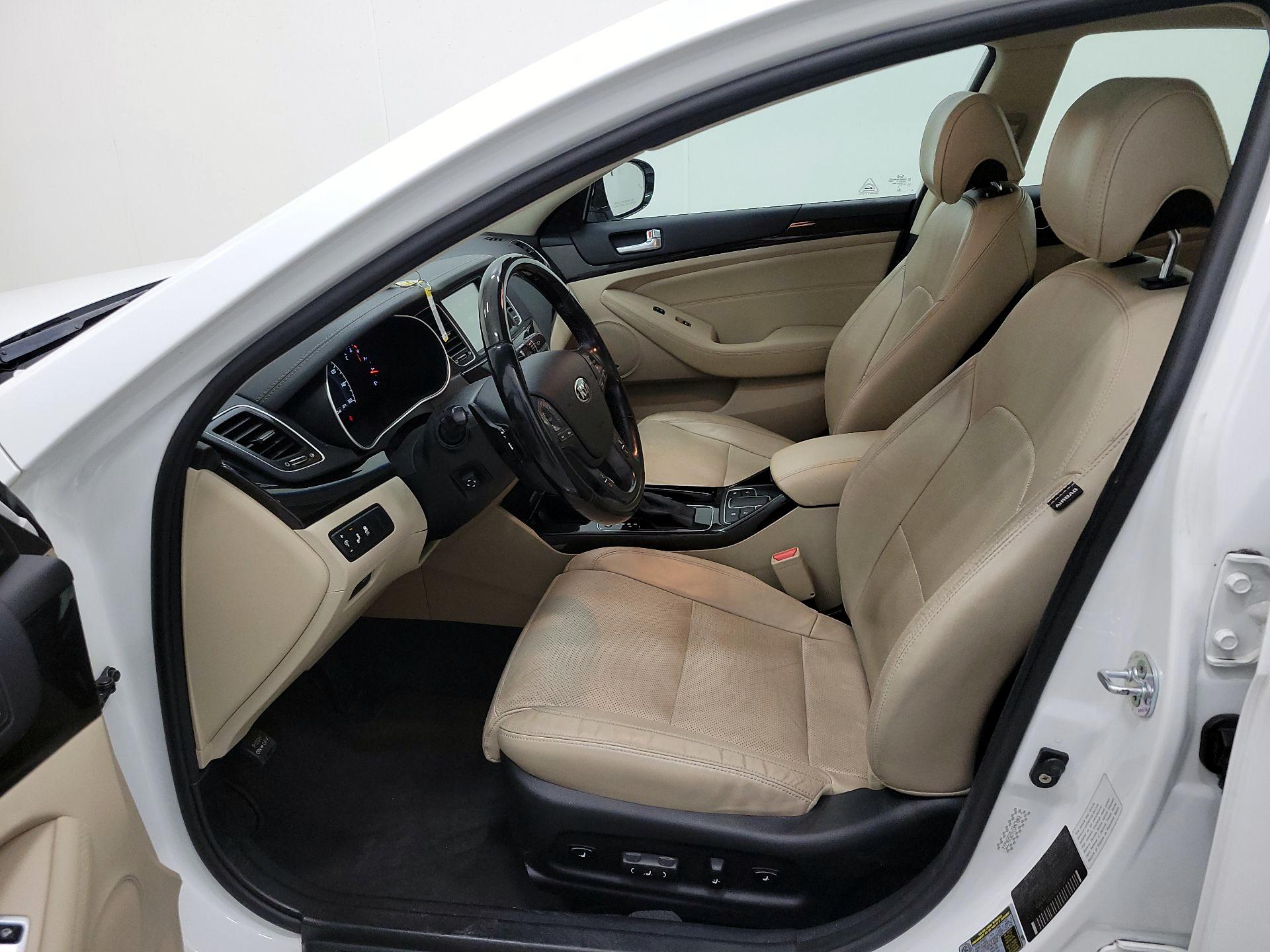 Thumbnail: 2016 Kia Cadenza - 11