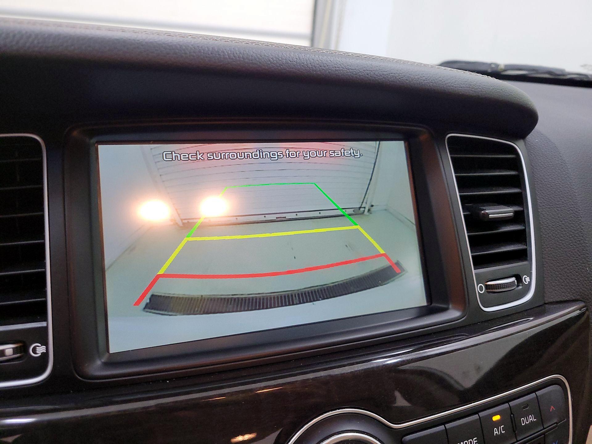 Thumbnail: 2016 Kia Cadenza - 14