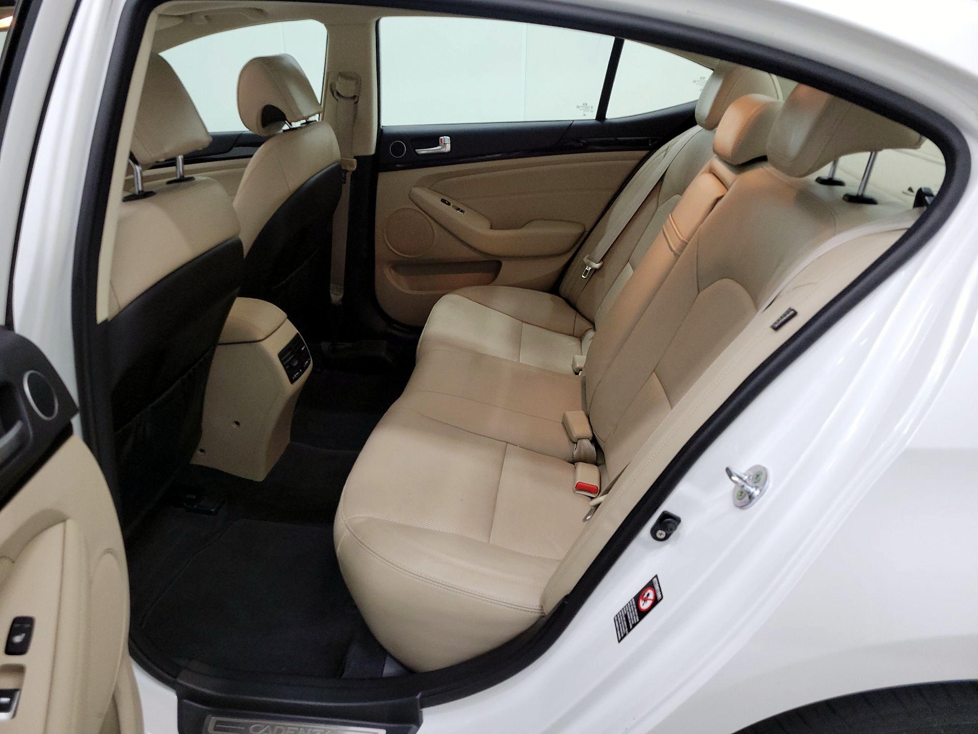 Thumbnail: 2016 Kia Cadenza - 20