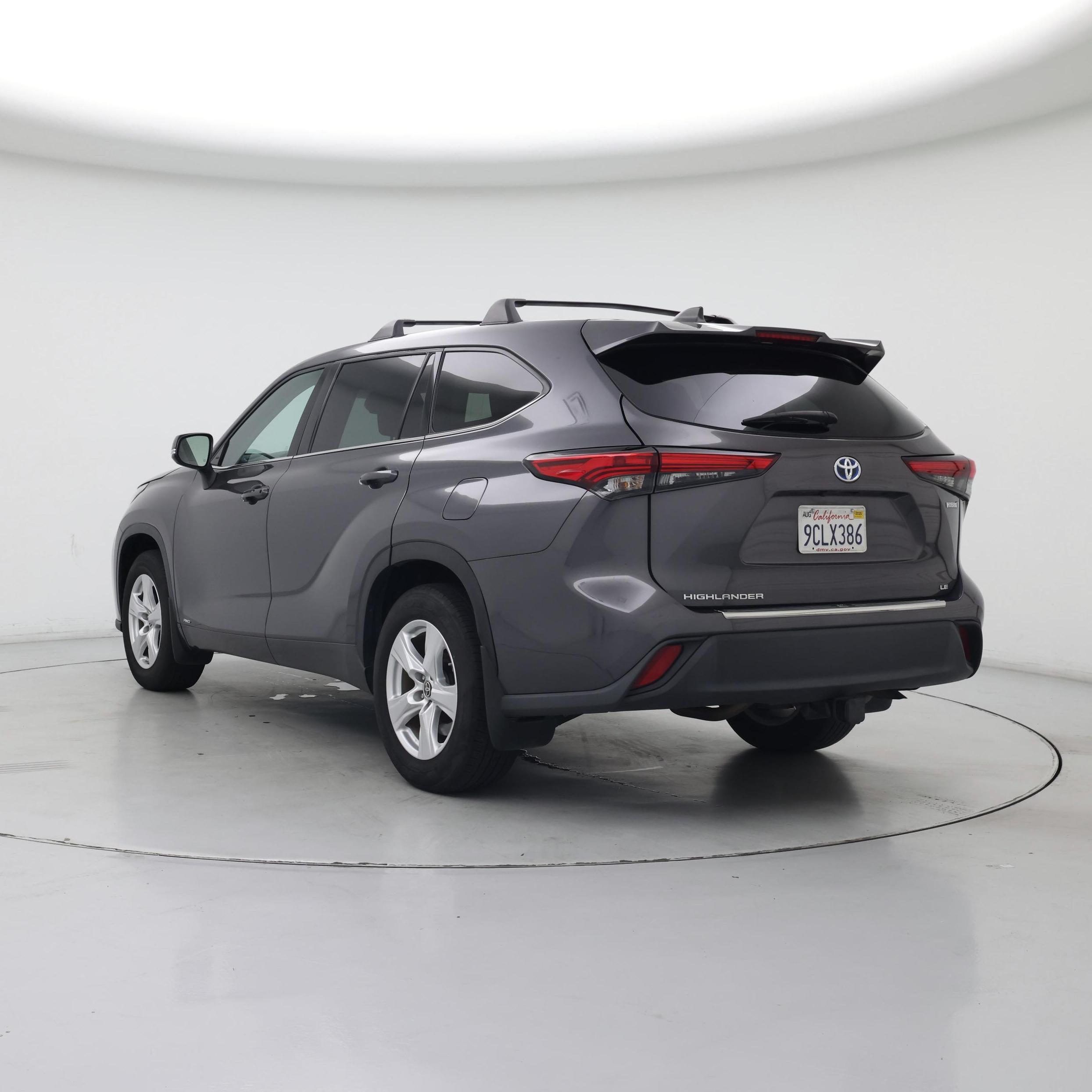 Thumbnail: 2022 Toyota Highlander - 2