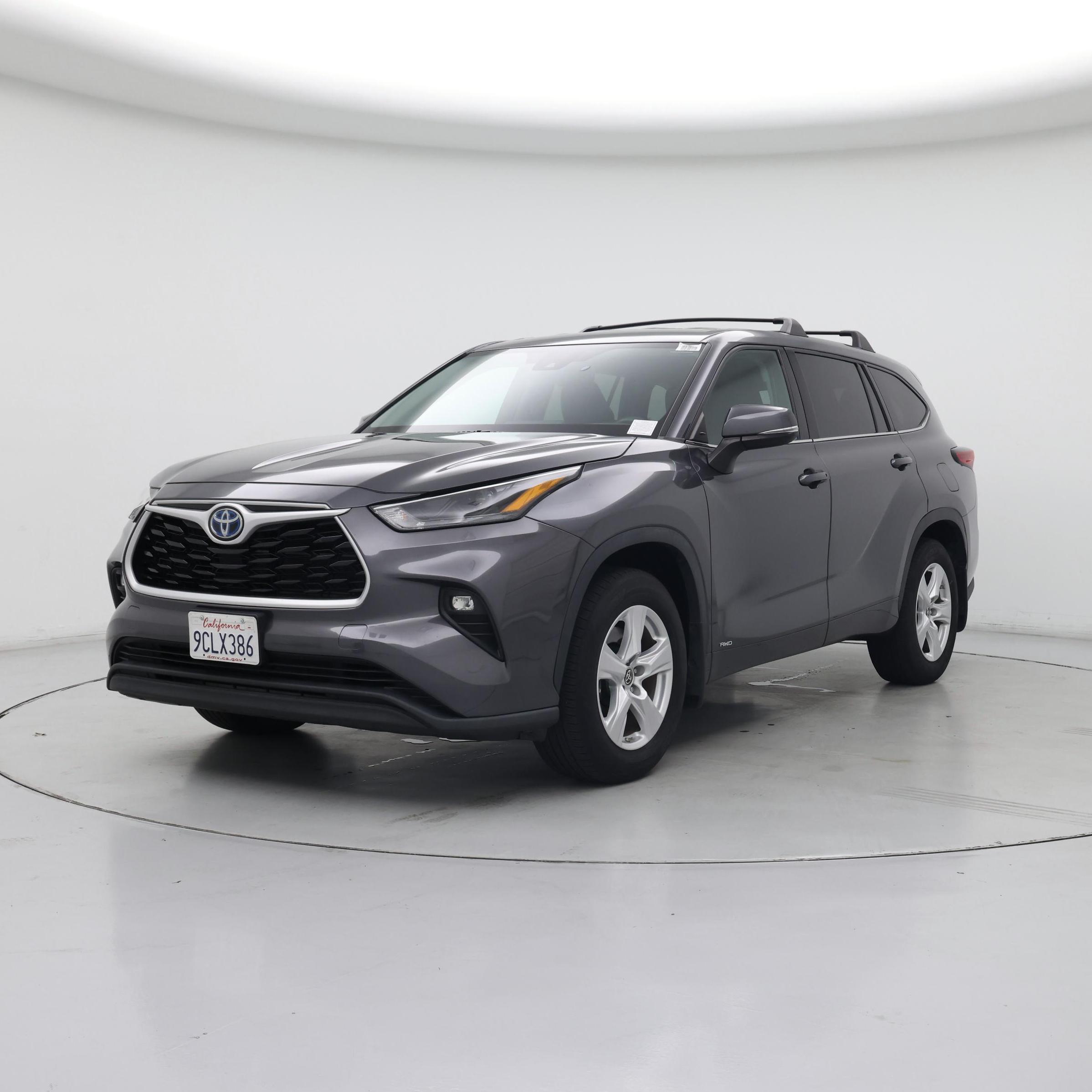 Thumbnail: 2022 Toyota Highlander - 4