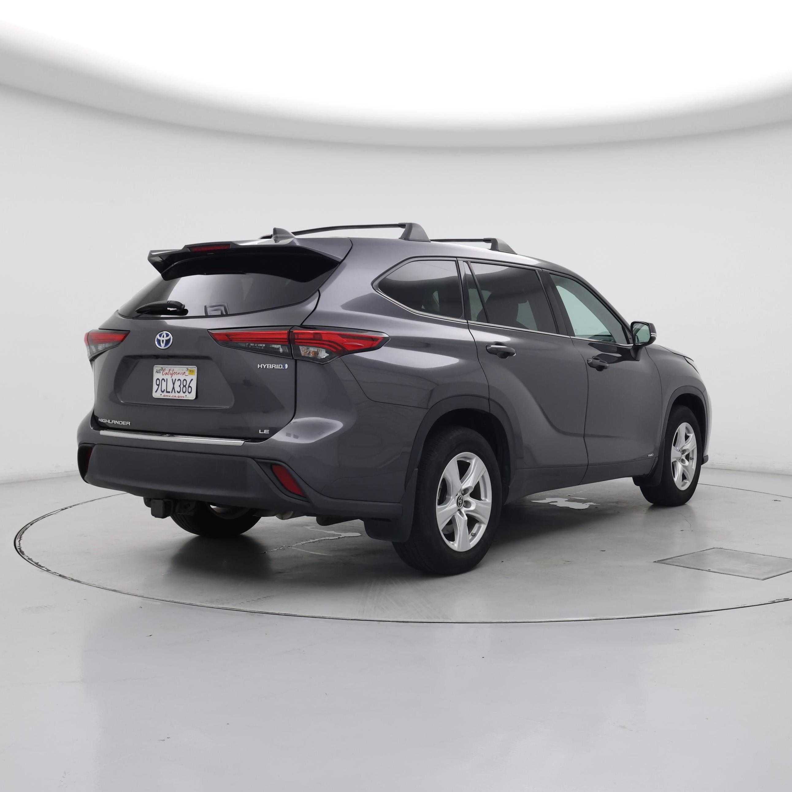 Thumbnail: 2022 Toyota Highlander - 8