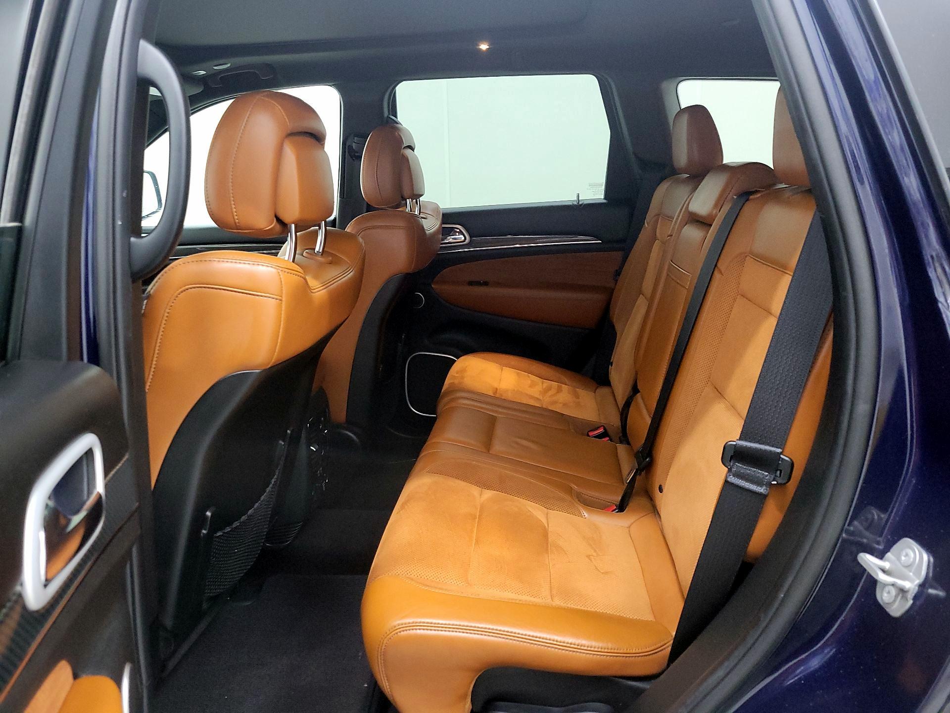 Thumbnail: 2018 Jeep Grand Cherokee - 20
