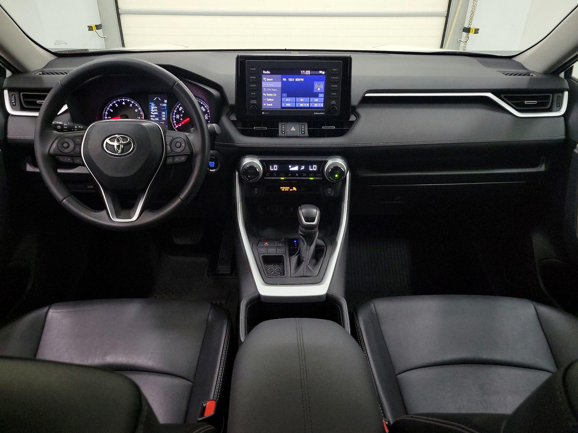Thumbnail: 2022 Toyota RAV4 - 9