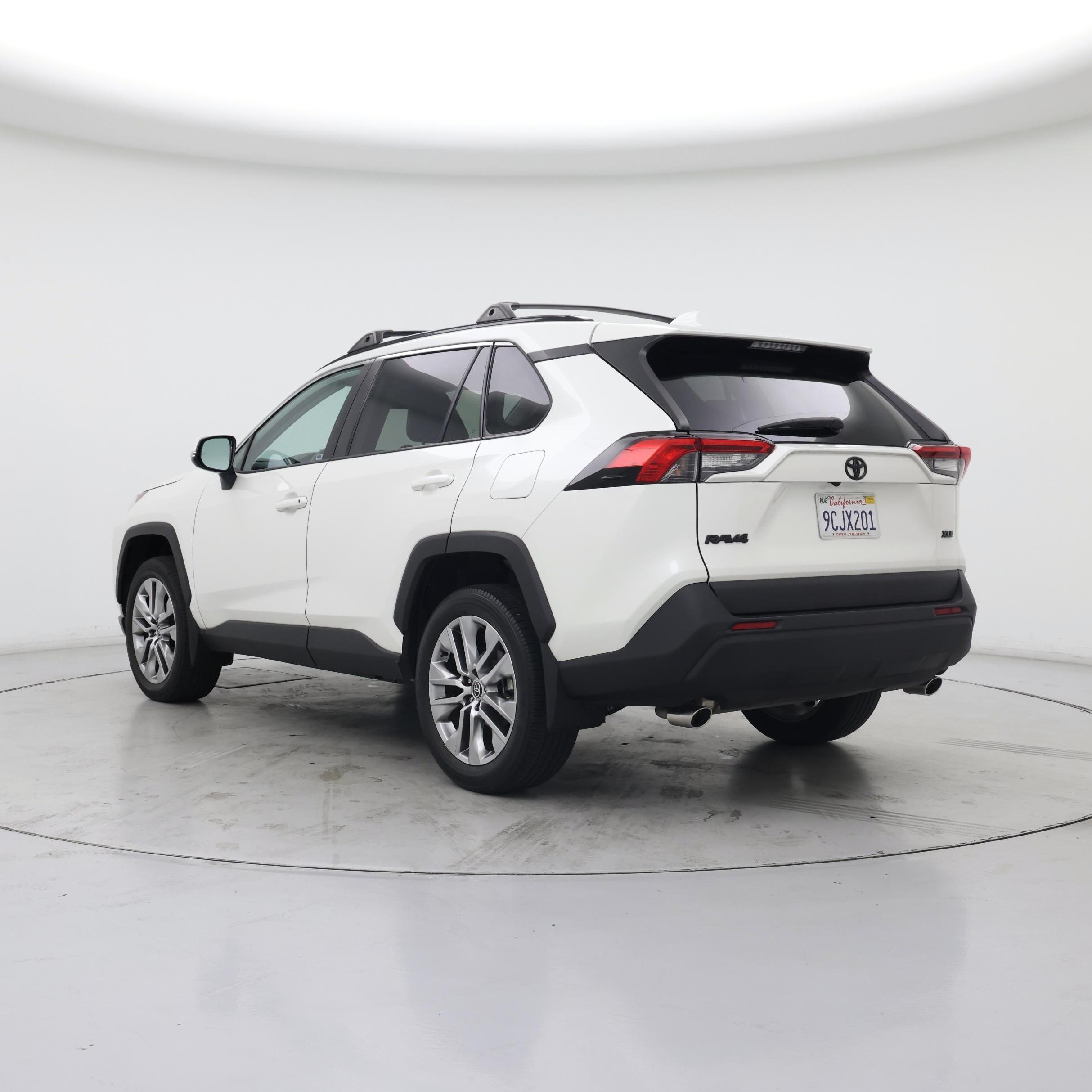 Thumbnail: 2022 Toyota RAV4 - 2