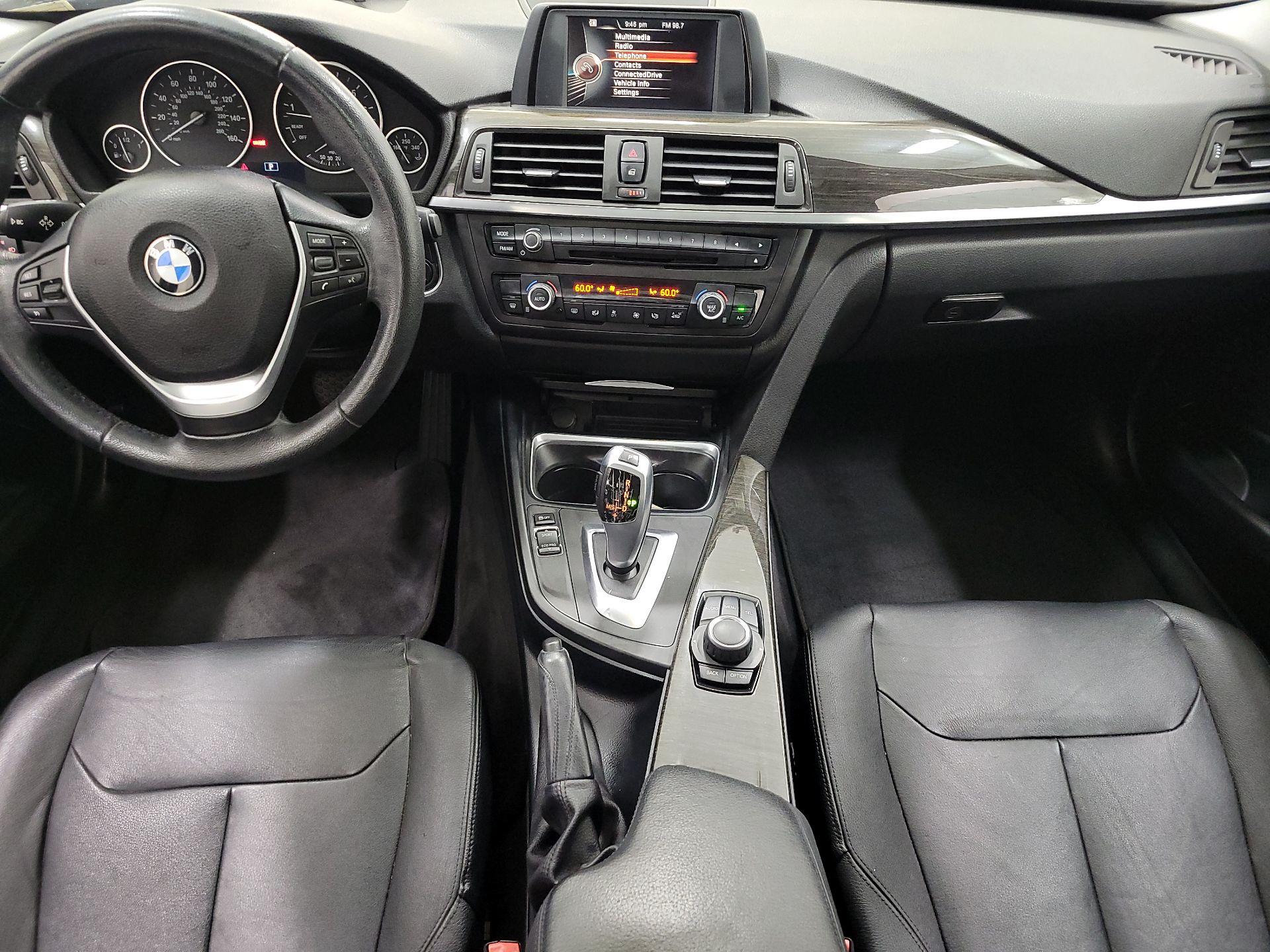 Thumbnail: 2015 BMW 3 Series - 9