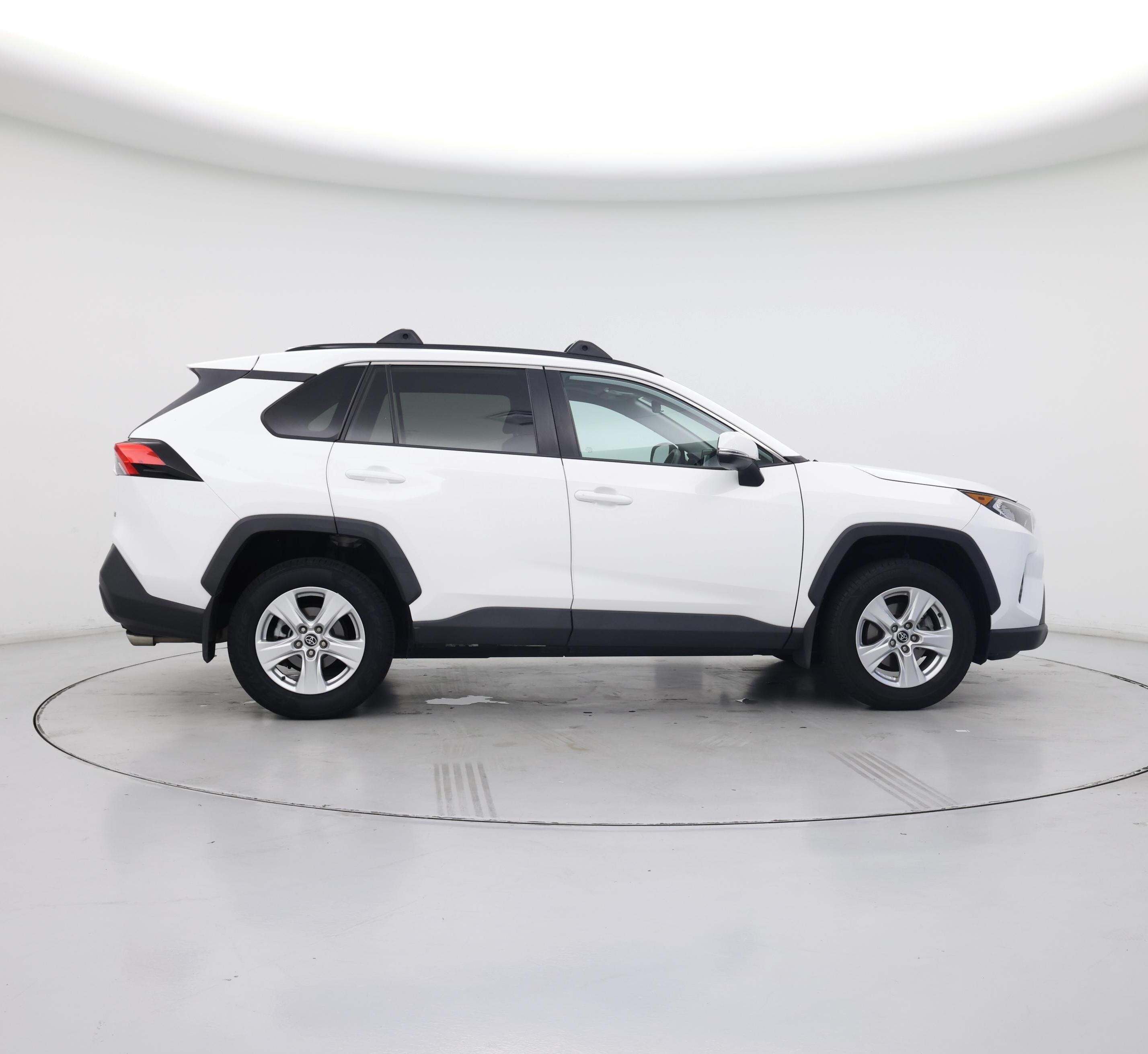 Thumbnail: 2020 Toyota RAV4 - 7