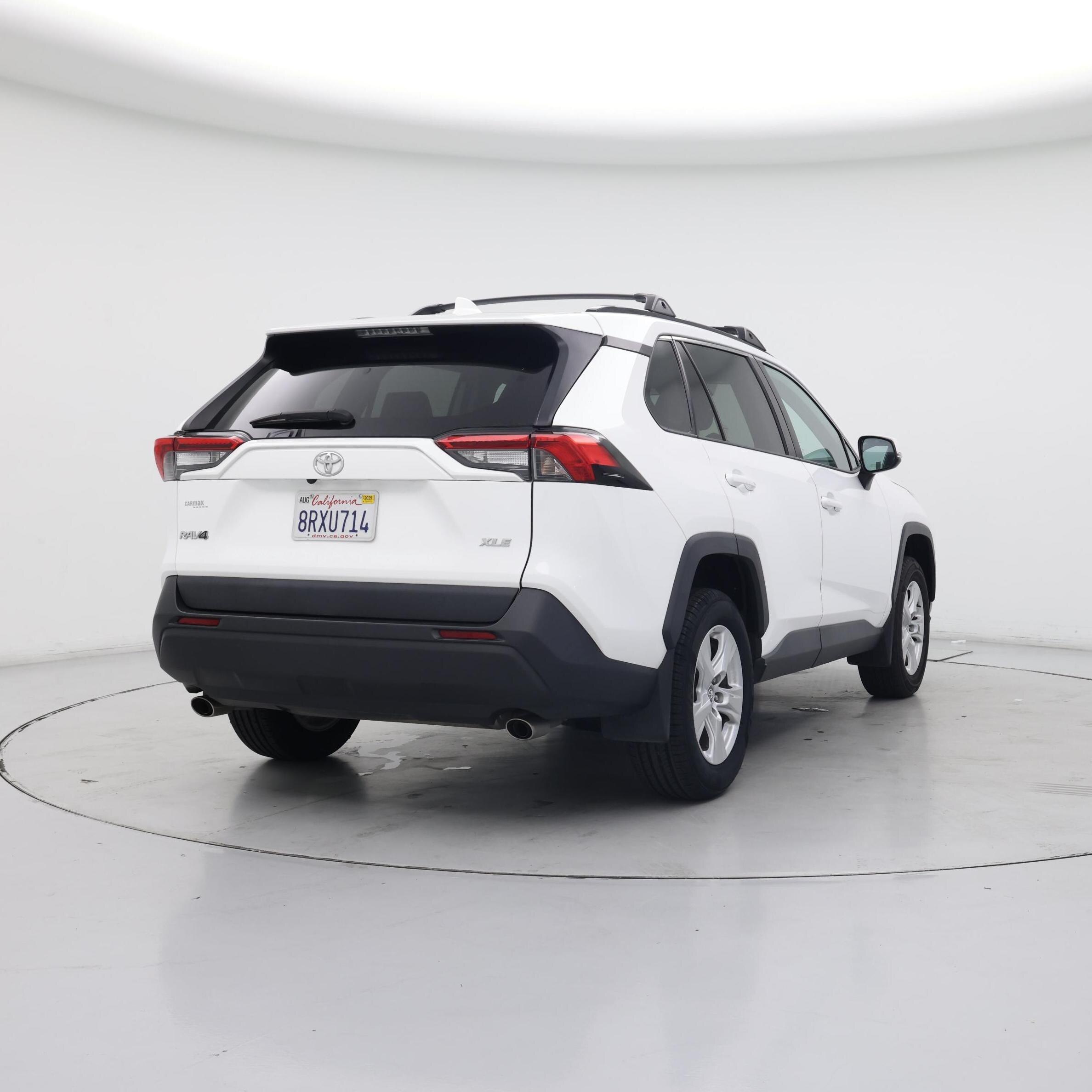 Thumbnail: 2020 Toyota RAV4 - 8