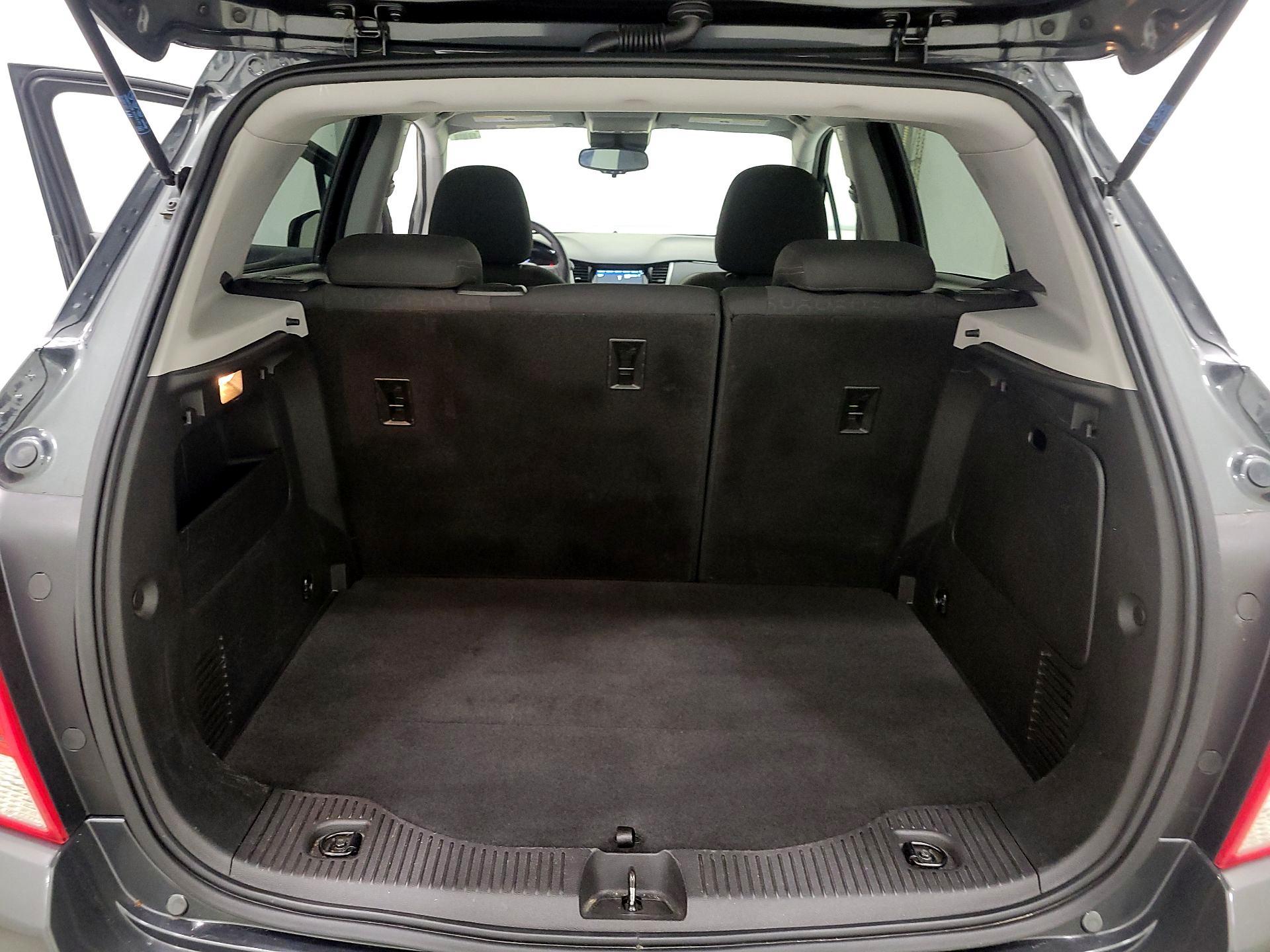 Thumbnail: 2019 Chevrolet Trax - 19