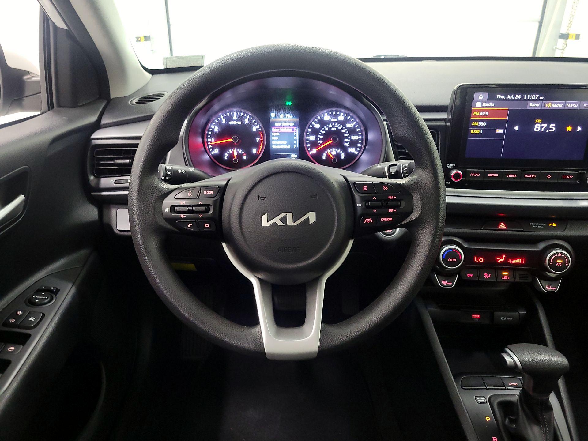 Thumbnail: 2023 Kia Rio - 10