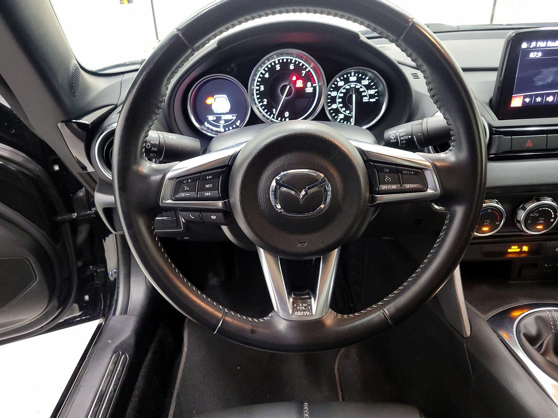Thumbnail: 2020 Mazda MX-5 Miata - 10
