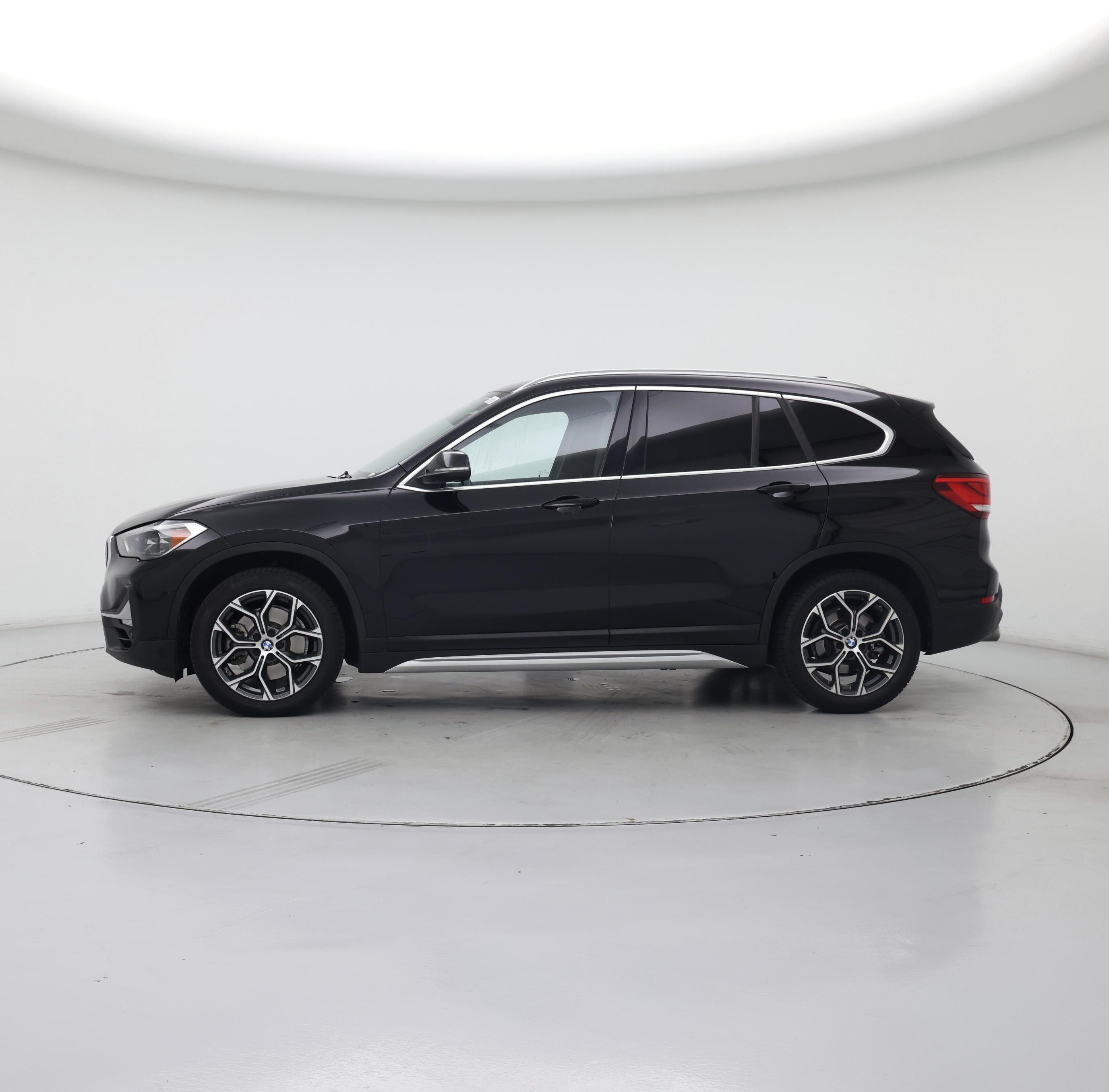 Thumbnail: 2020 BMW X1 - 3