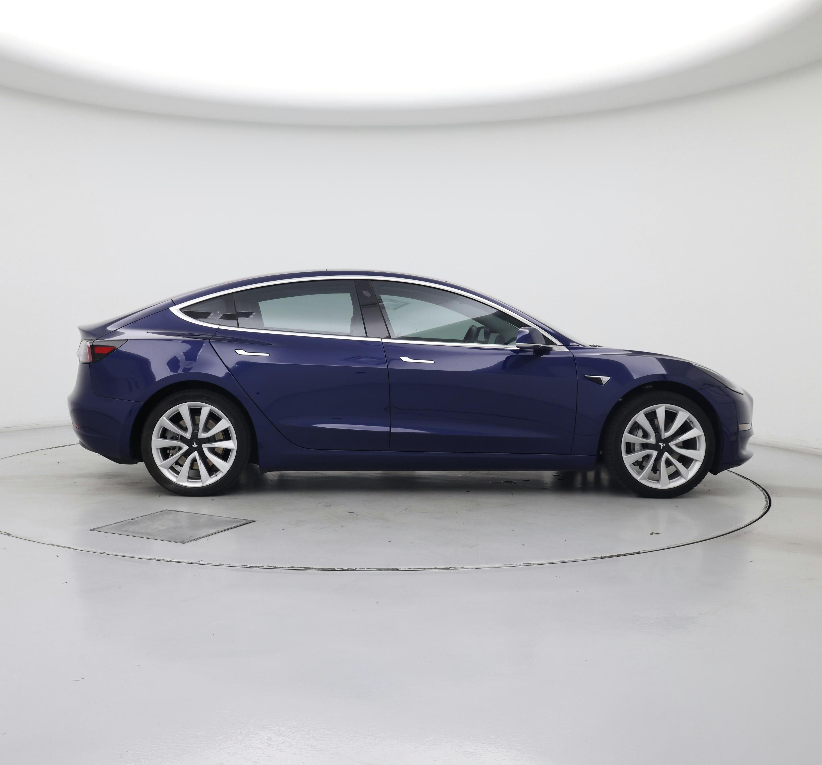 Thumbnail: 2018 Tesla Model 3 - 7