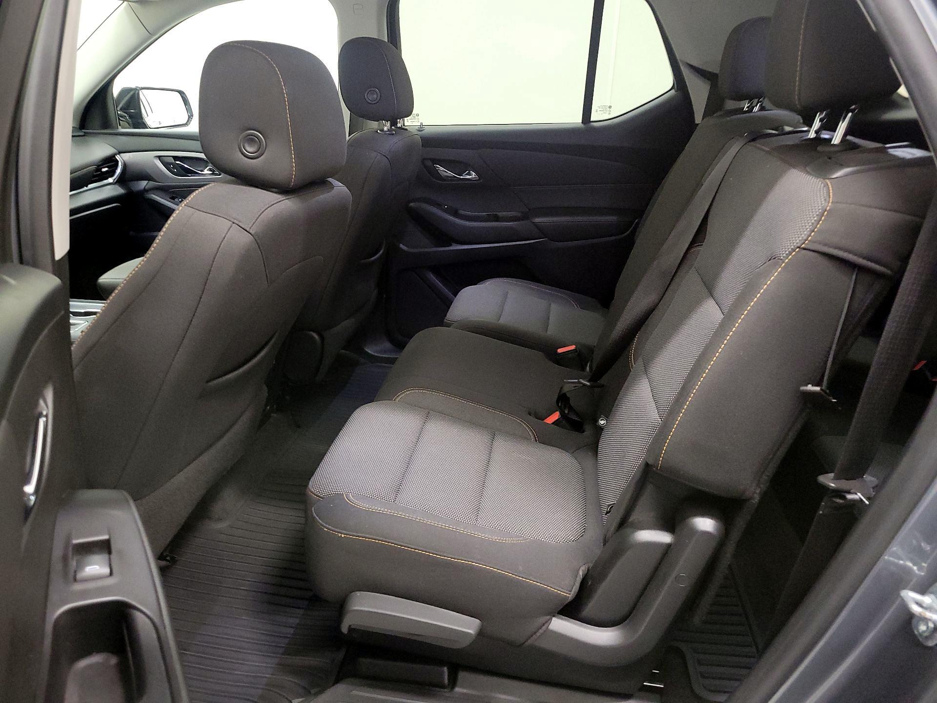 Thumbnail: 2020 Chevrolet Traverse - 19