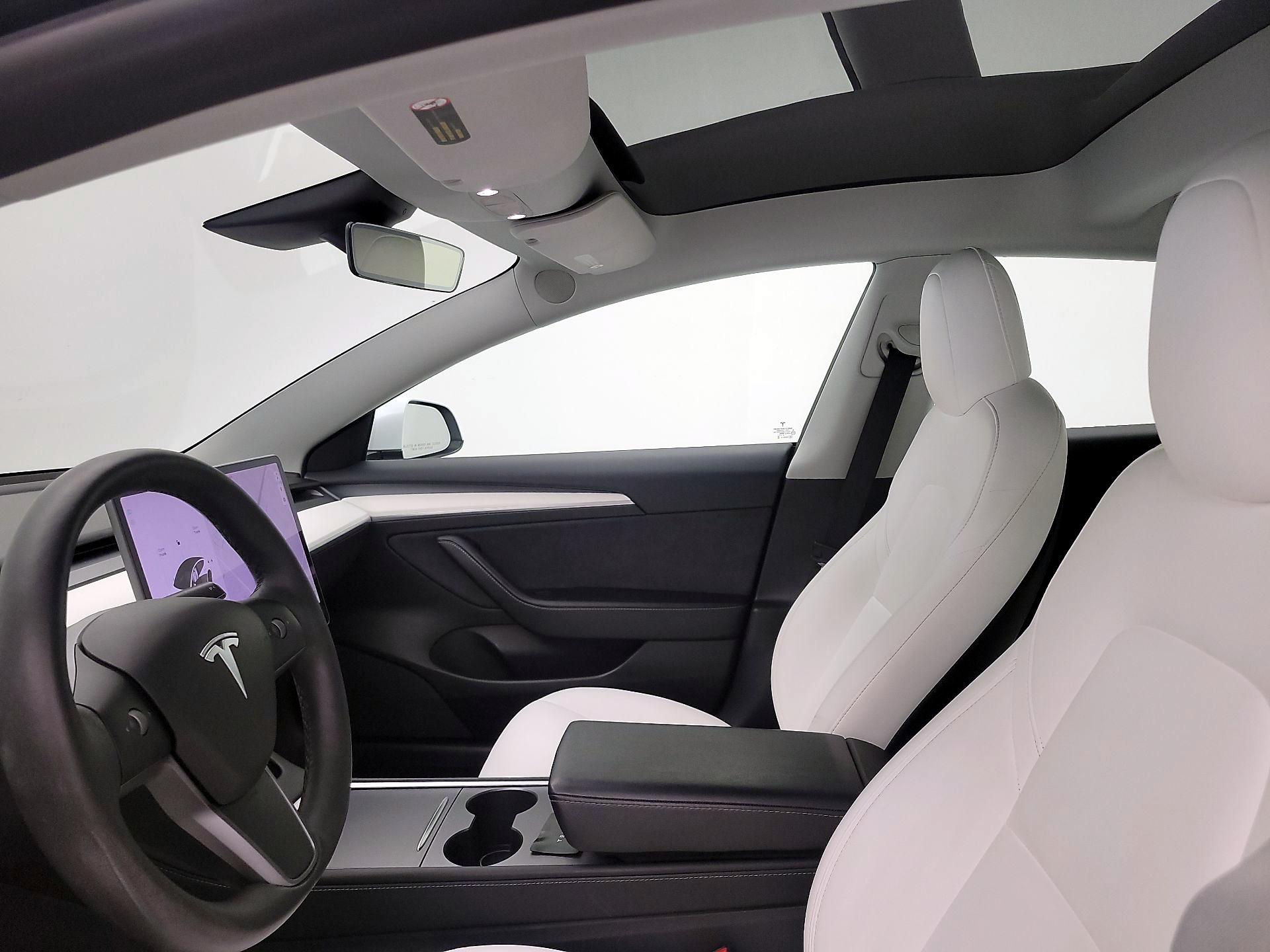 Thumbnail: 2021 Tesla Model 3 - 18