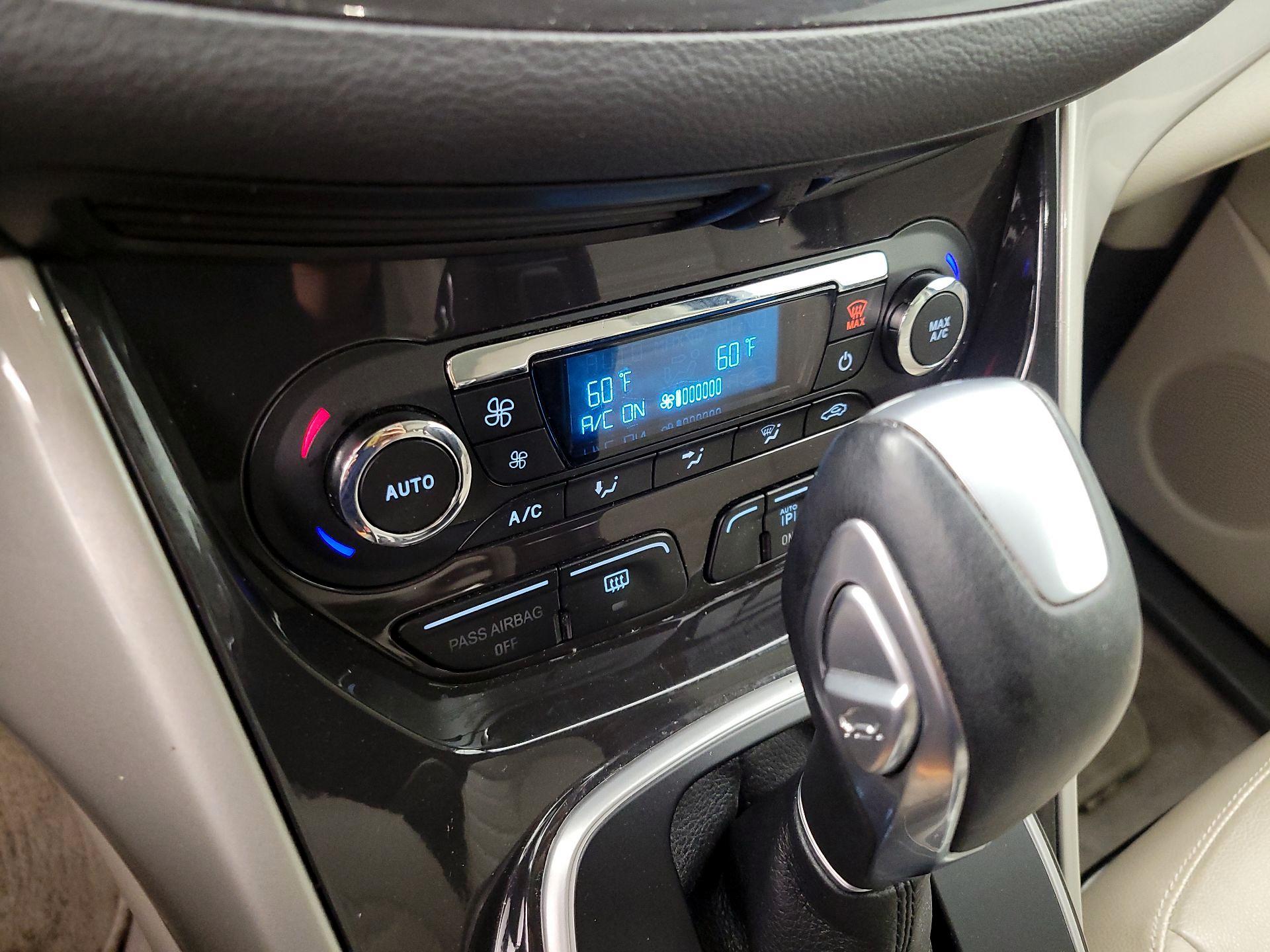 Thumbnail: 2014 Ford C-Max - 16