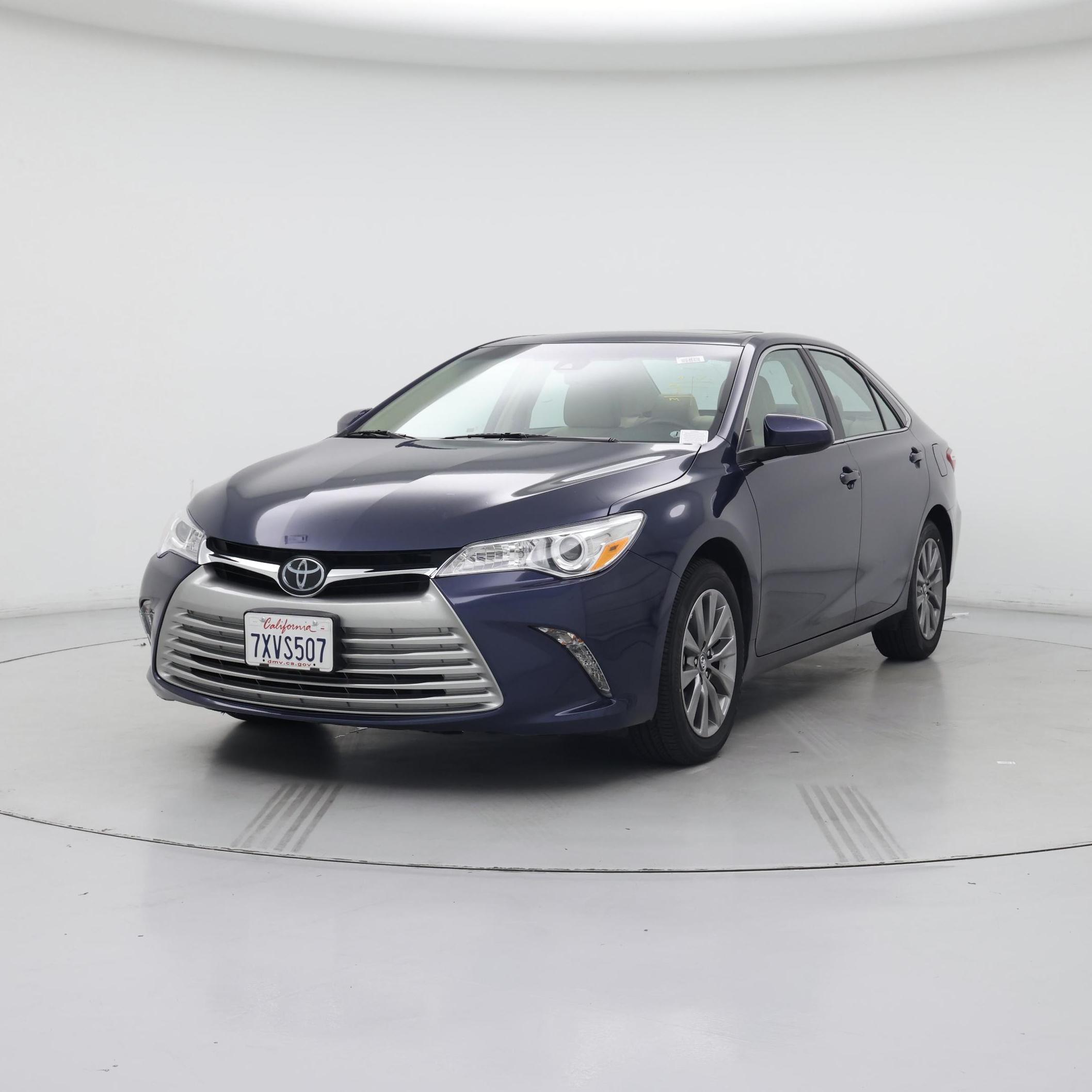 Thumbnail: 2017 Toyota Camry - 4