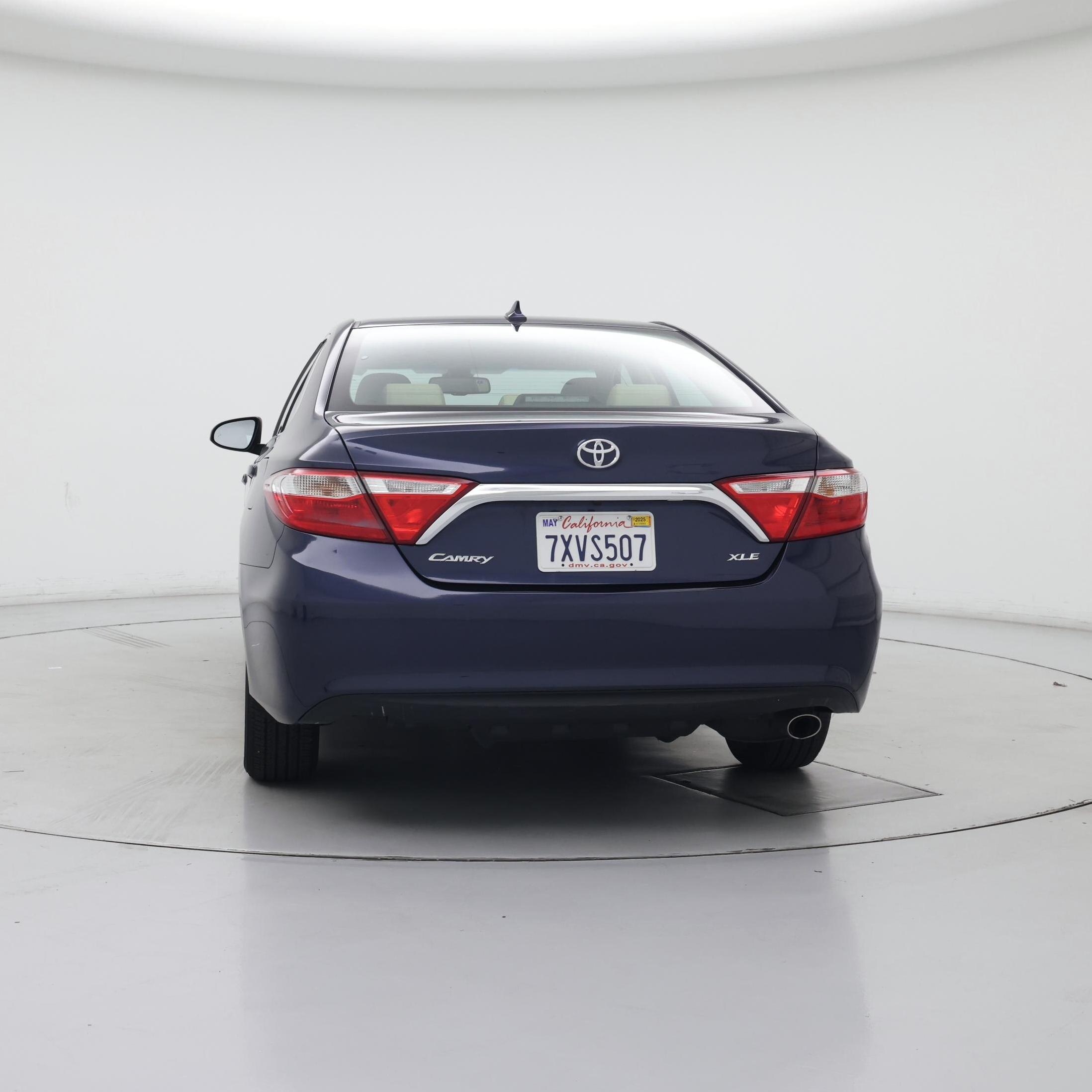 Thumbnail: 2017 Toyota Camry - 6