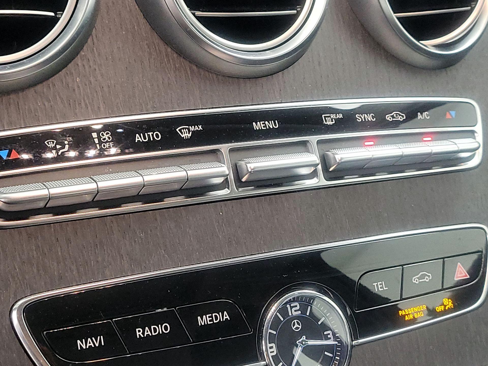 Thumbnail: 2019 Mercedes-Benz C-Class - 16