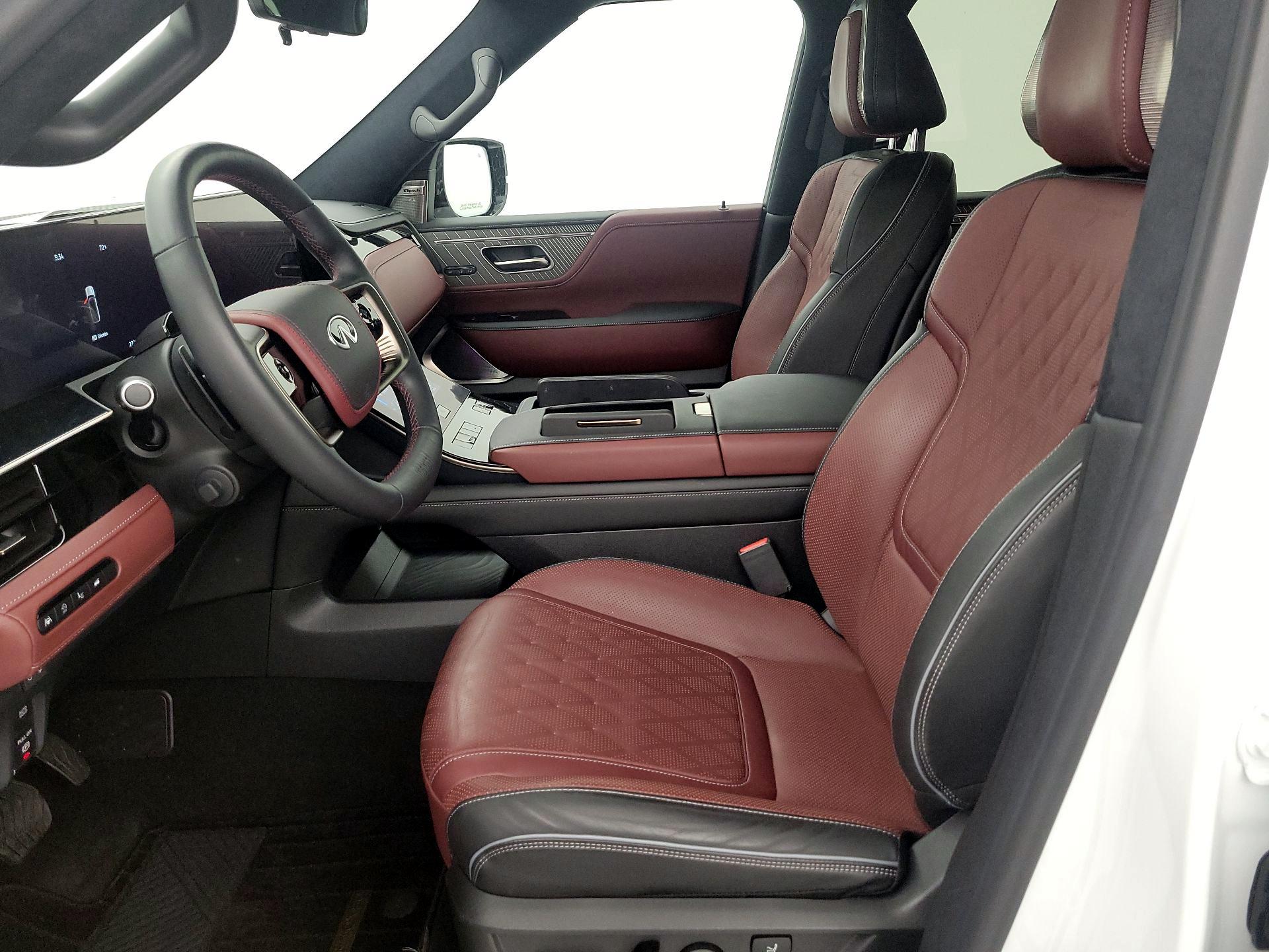 Thumbnail: 2025 INFINITI QX80 - 11